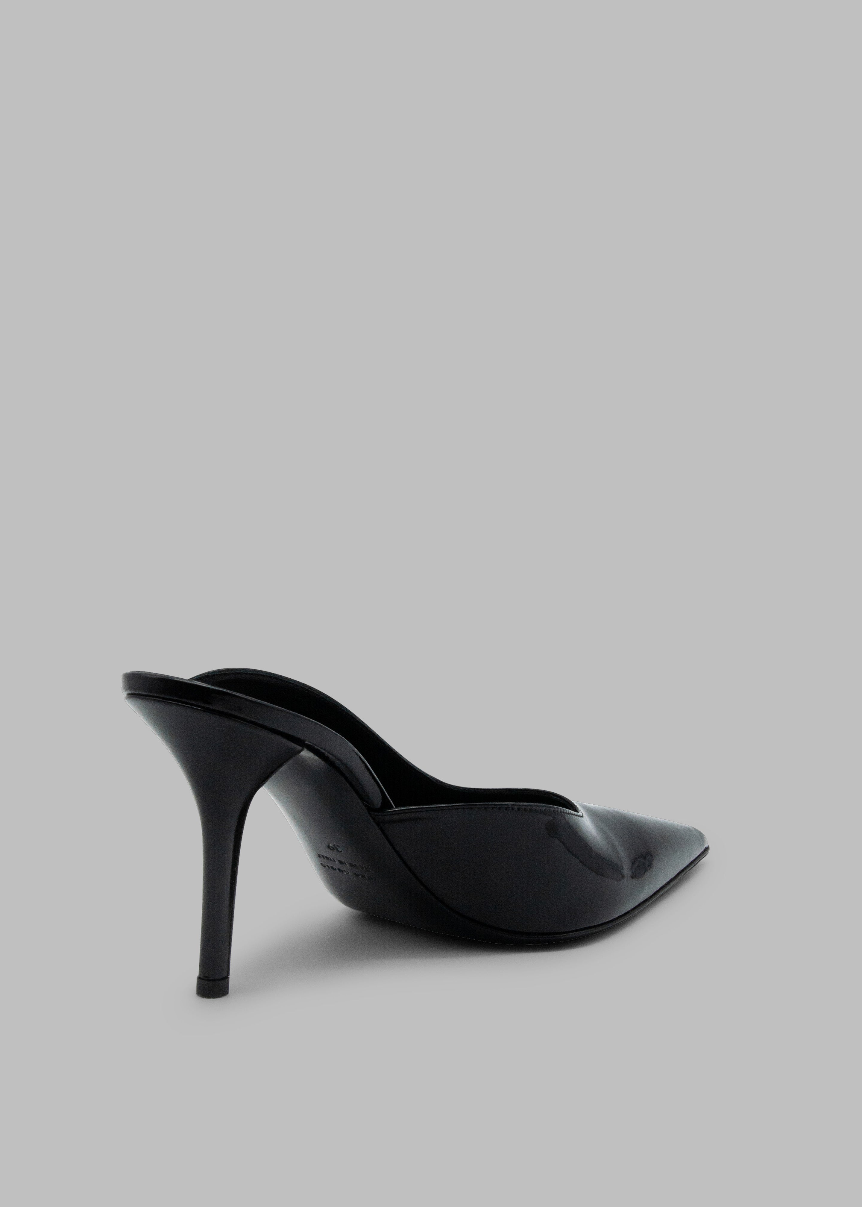 Black pointed 2025 mule heels