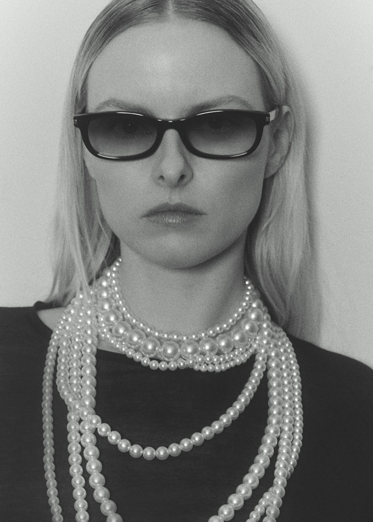 Gince Goods Danny Small Sunglasses - Black/Gradient Brown - 4