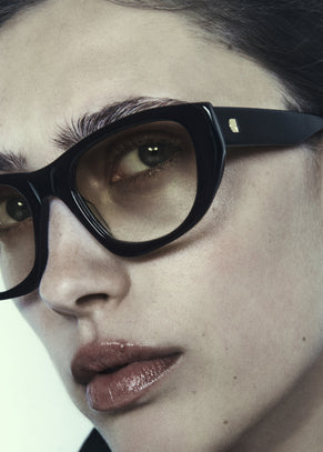 Gince Goods Classic Oval Sunglasses - Black/Yellow