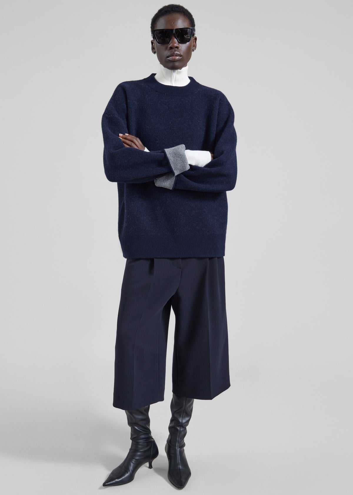 Gio Wool Pleated Bermuda Shorts - Navy - 1