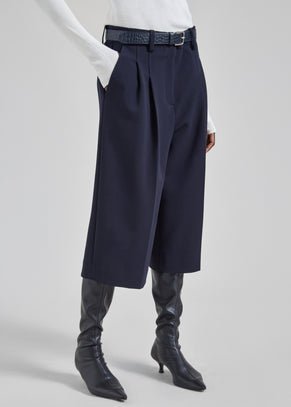 Gio Wool Pleated Bermuda Shorts - Navy