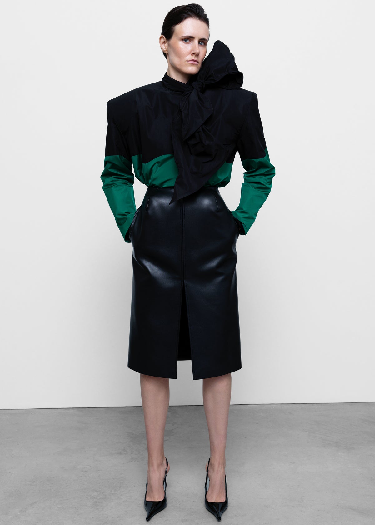 Gudu Top #06 - Black/Green