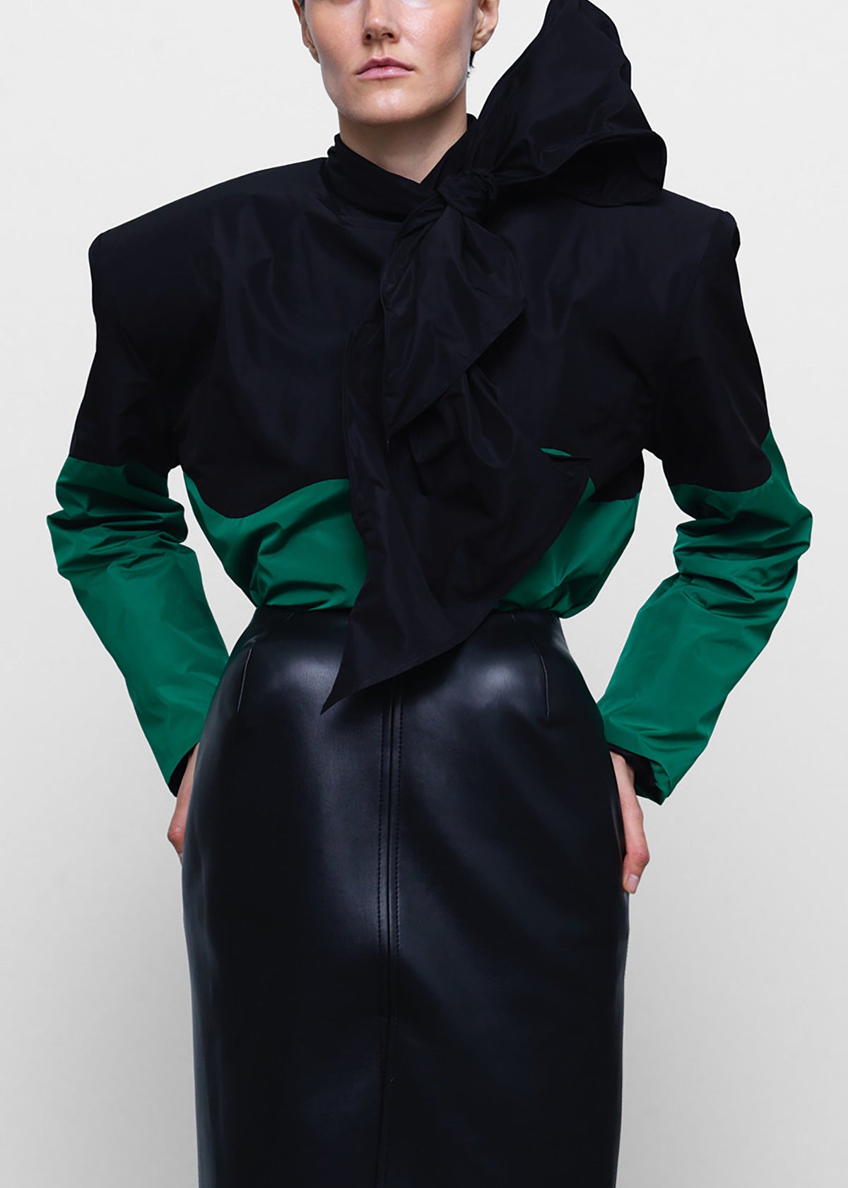 Gudu Top #06 - Black/Green