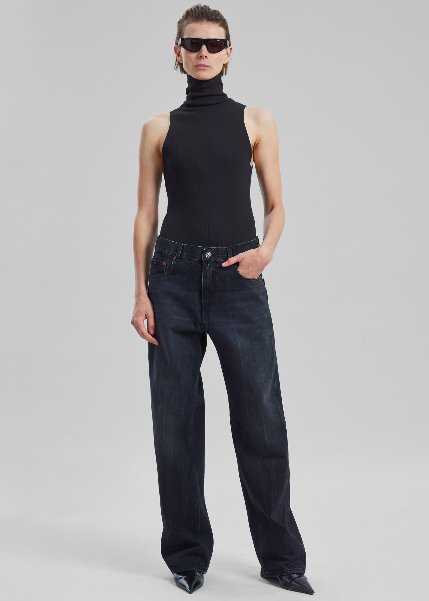 New Fashion Women's Black High-Waist Zipper Denim Jeans - China Denim Jeans  and Jeans price