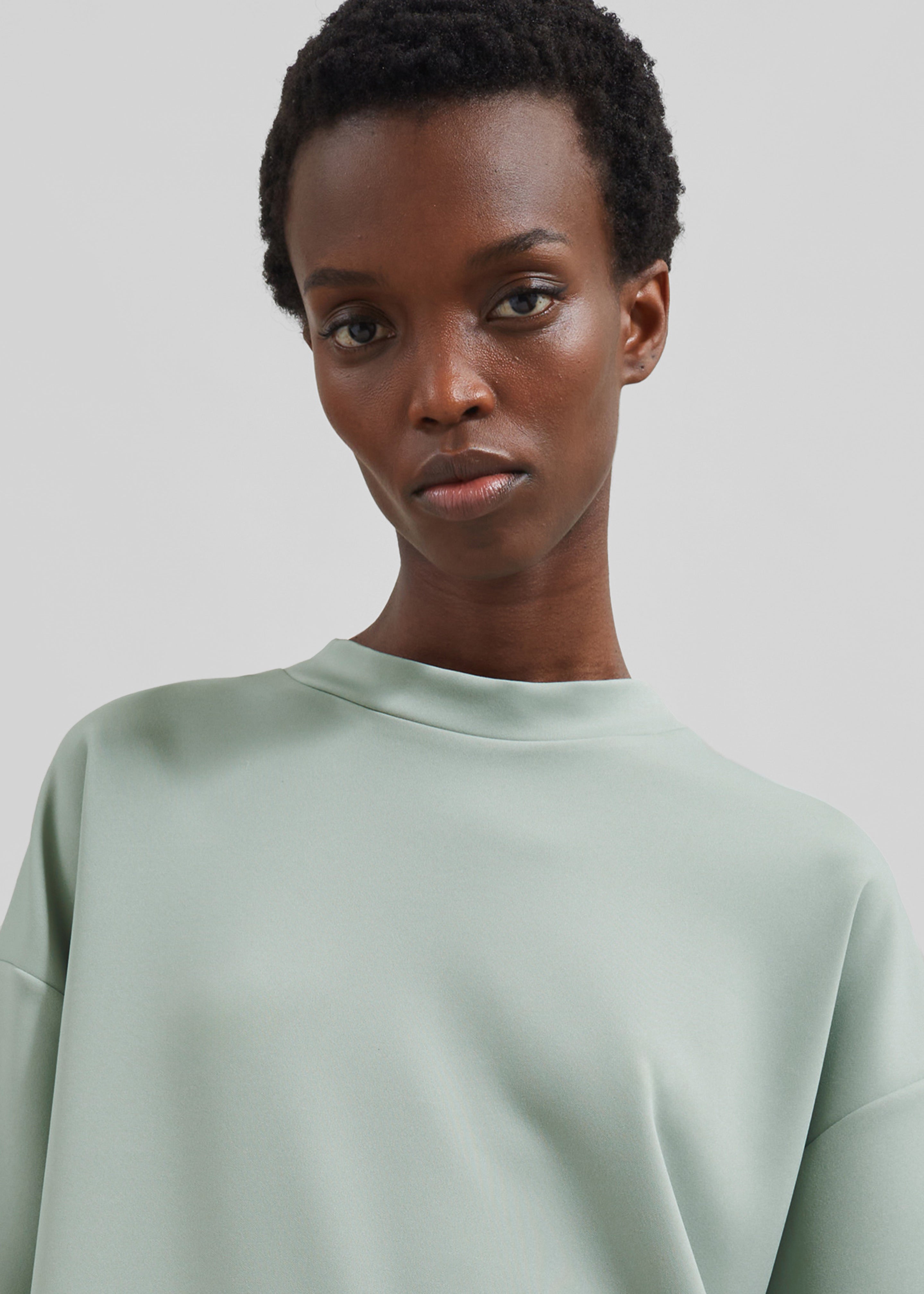 Hal Drop Shoulder T-Shirt - Sage – The Frankie Shop