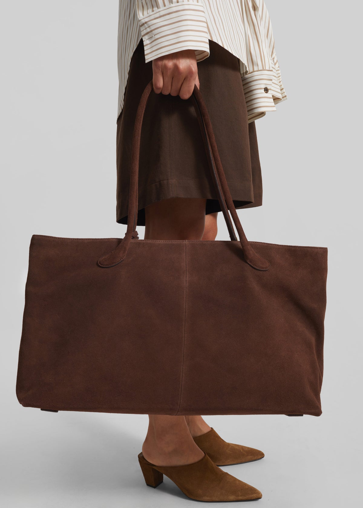 Low Classic Haricot Bag - Suede Brown - 8
