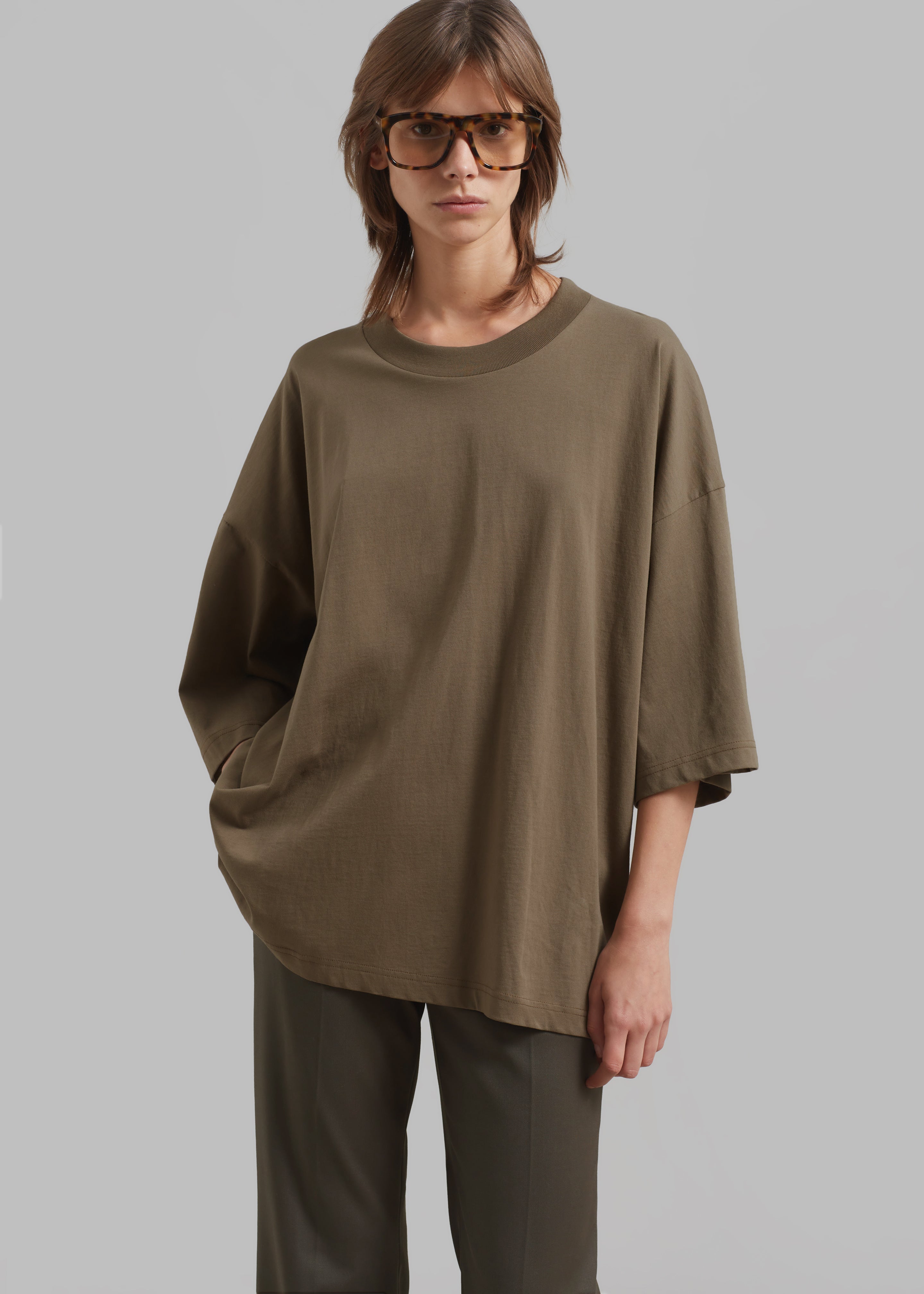 Harlow Oversized Tee - Olive – The Frankie Shop