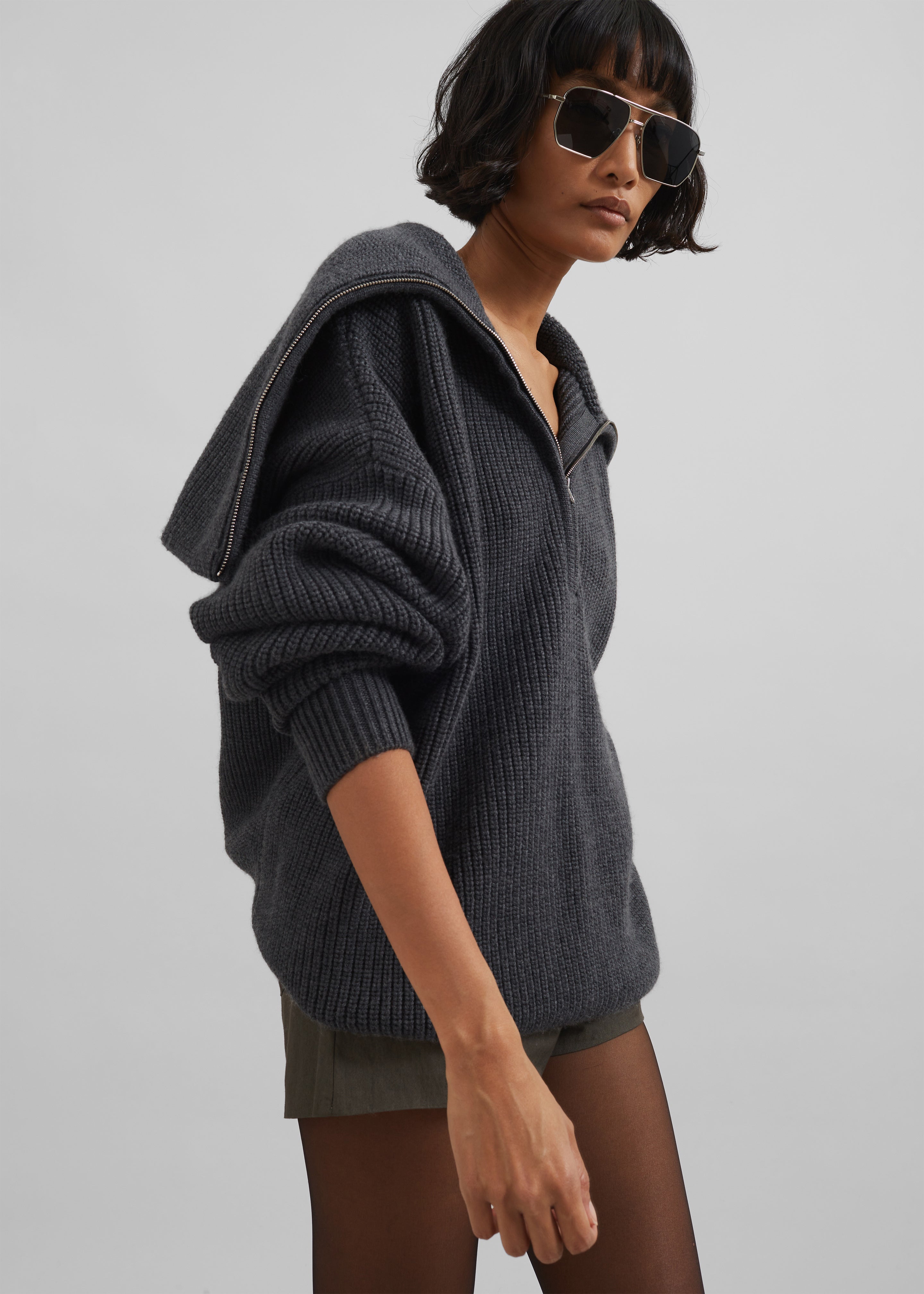 Hazel Oversized Wool Jumper - Dark Grey - 4