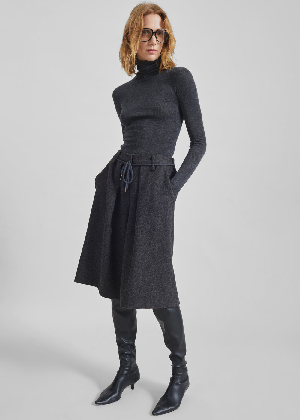 Hemavan Bermuda Shorts - Dark Grey