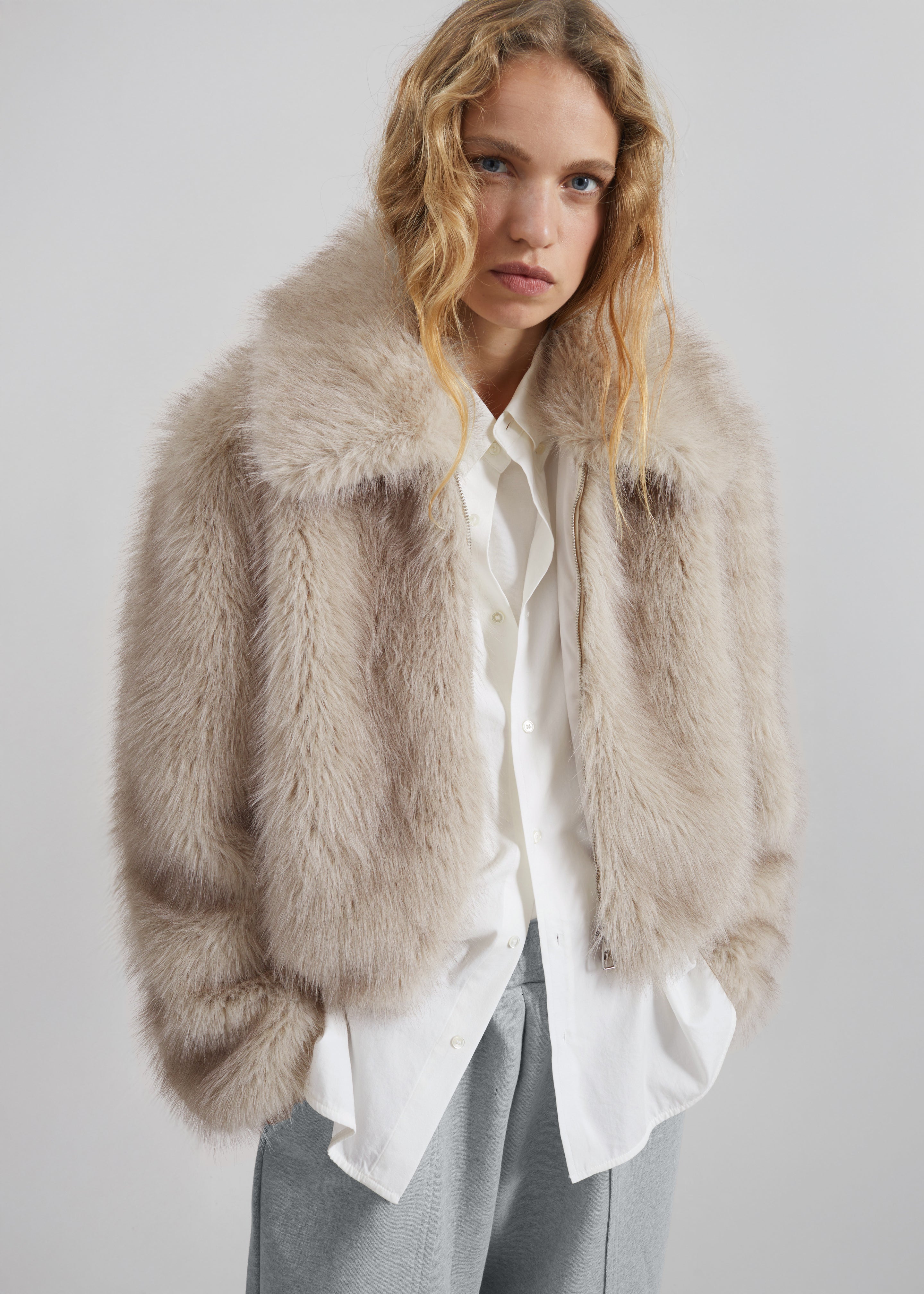 Hope Faux Fur Jacket - Beige – The Frankie Shop