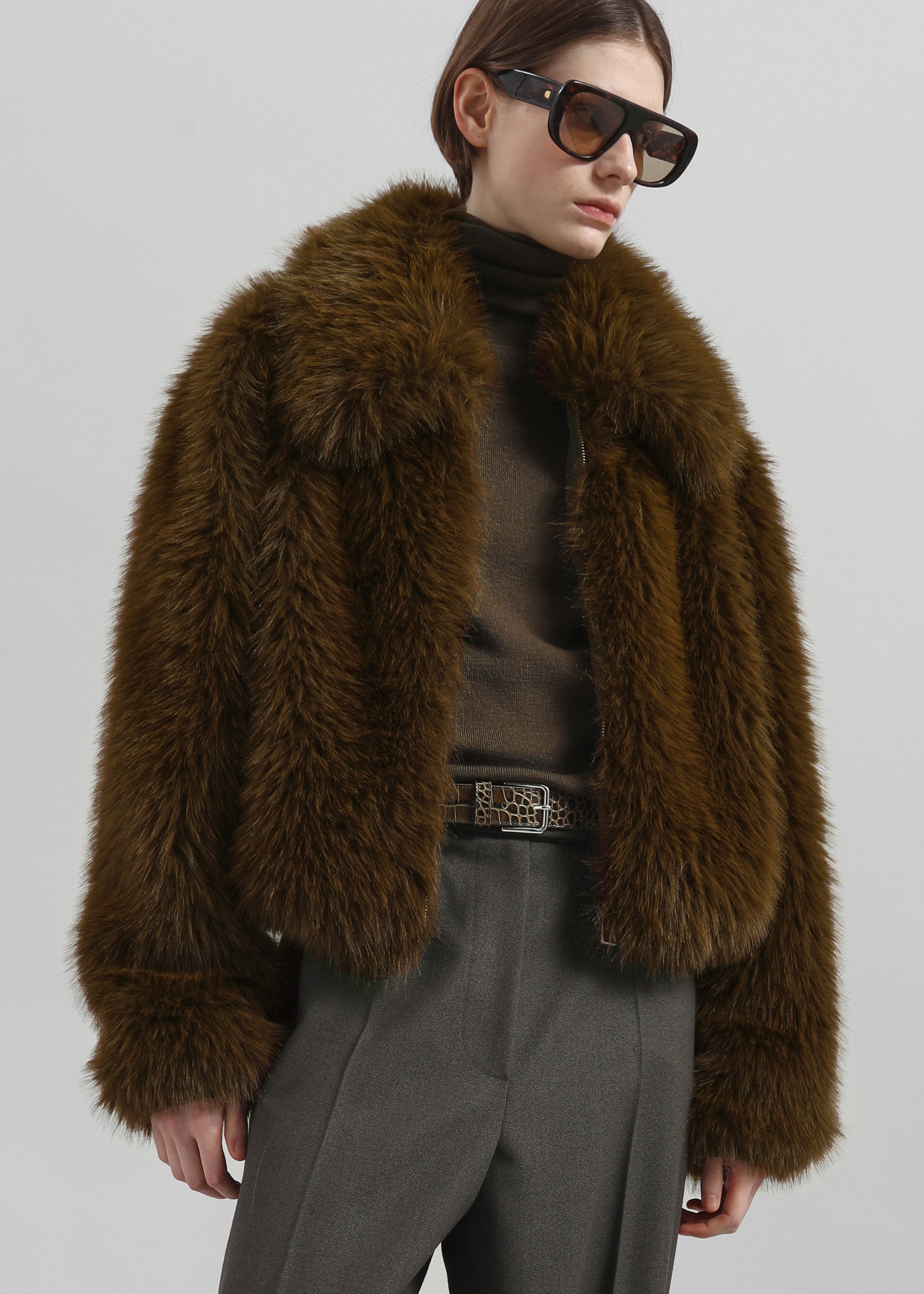 The Frankie Shop Hope エコファーコート Hope Faux Fur Jacket - Plum – The Frankie Shop