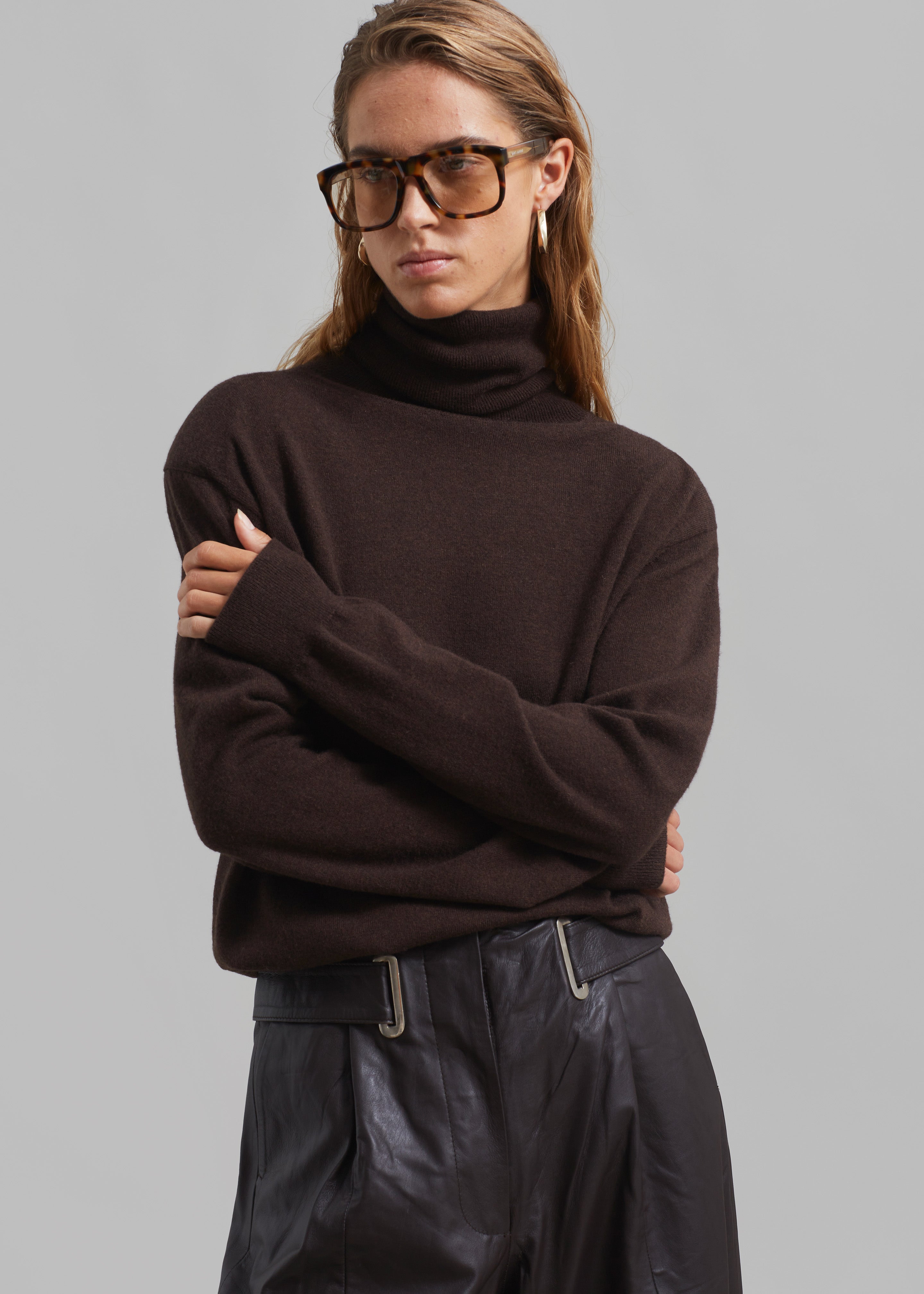 Ines Thin Padded Turtleneck - Brown - 3