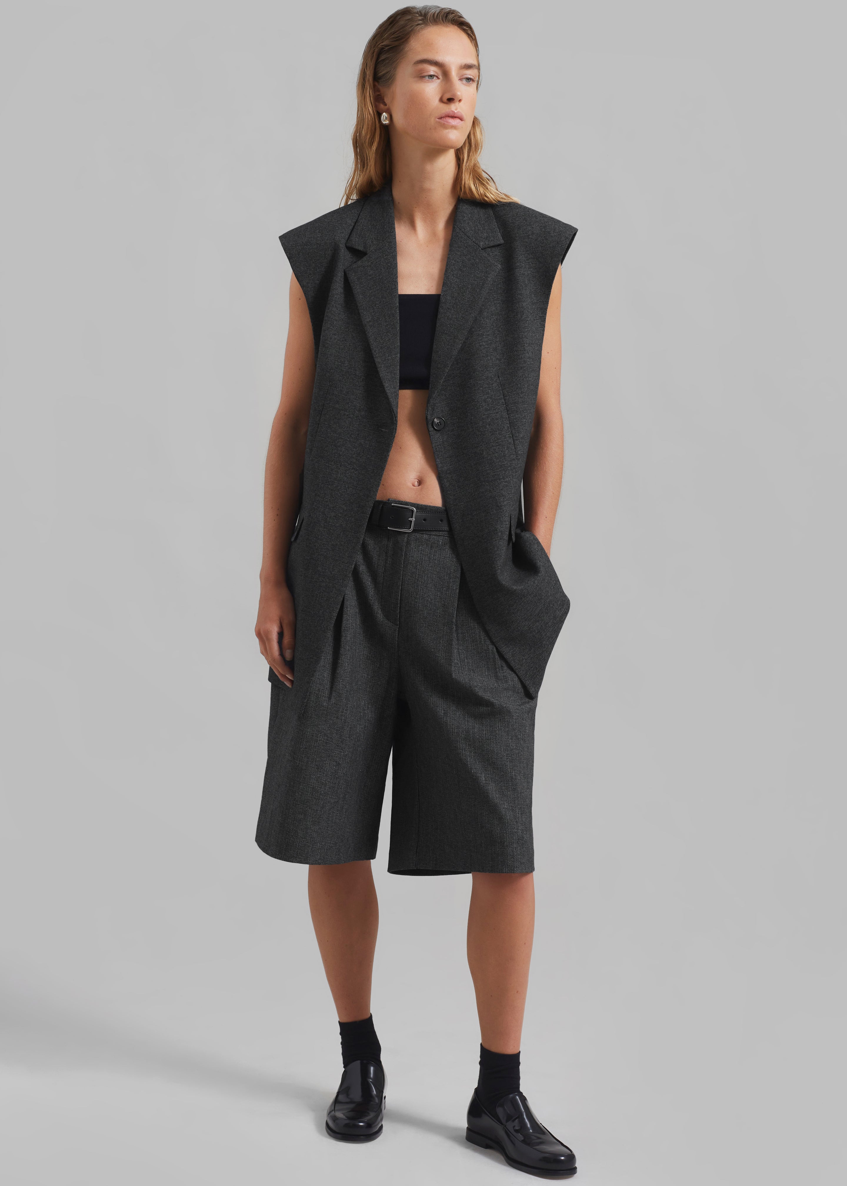 Isara Pleated Shorts - Dark Grey Melange - 6