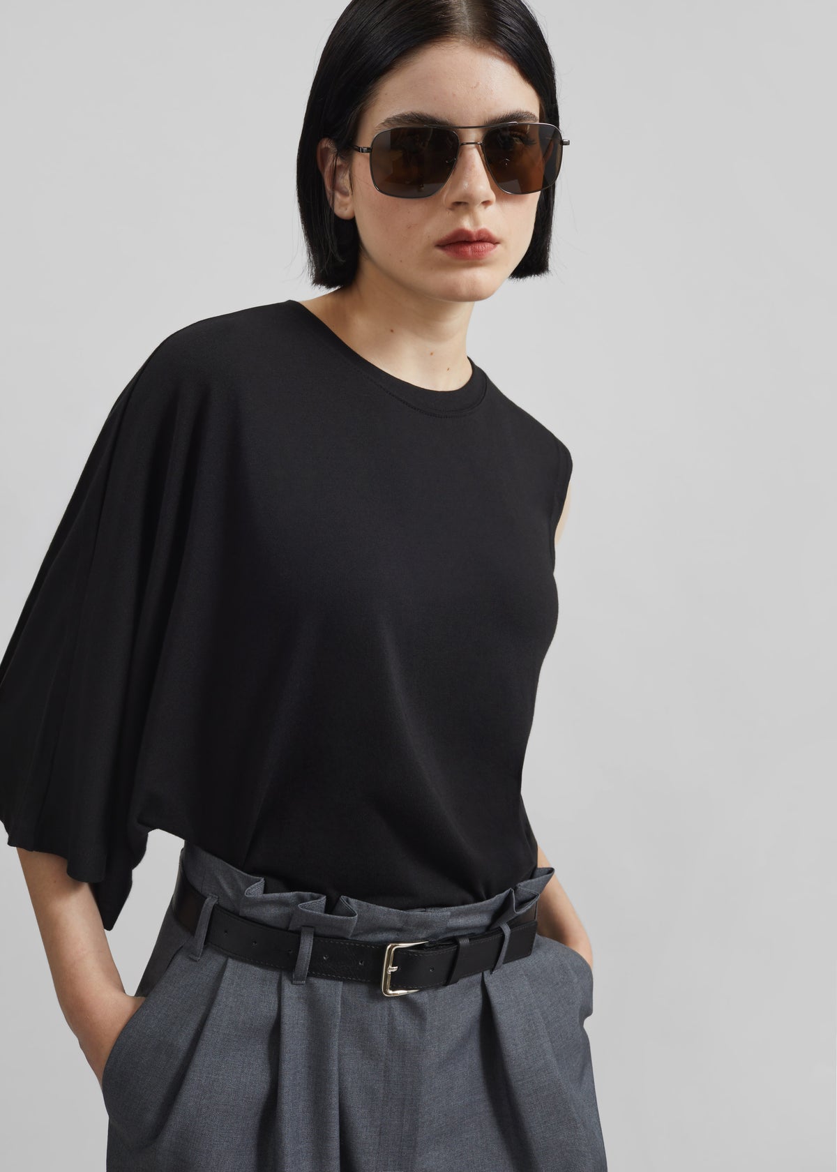 Ismere One-Sleeve Asymmetric Top - Black - 5