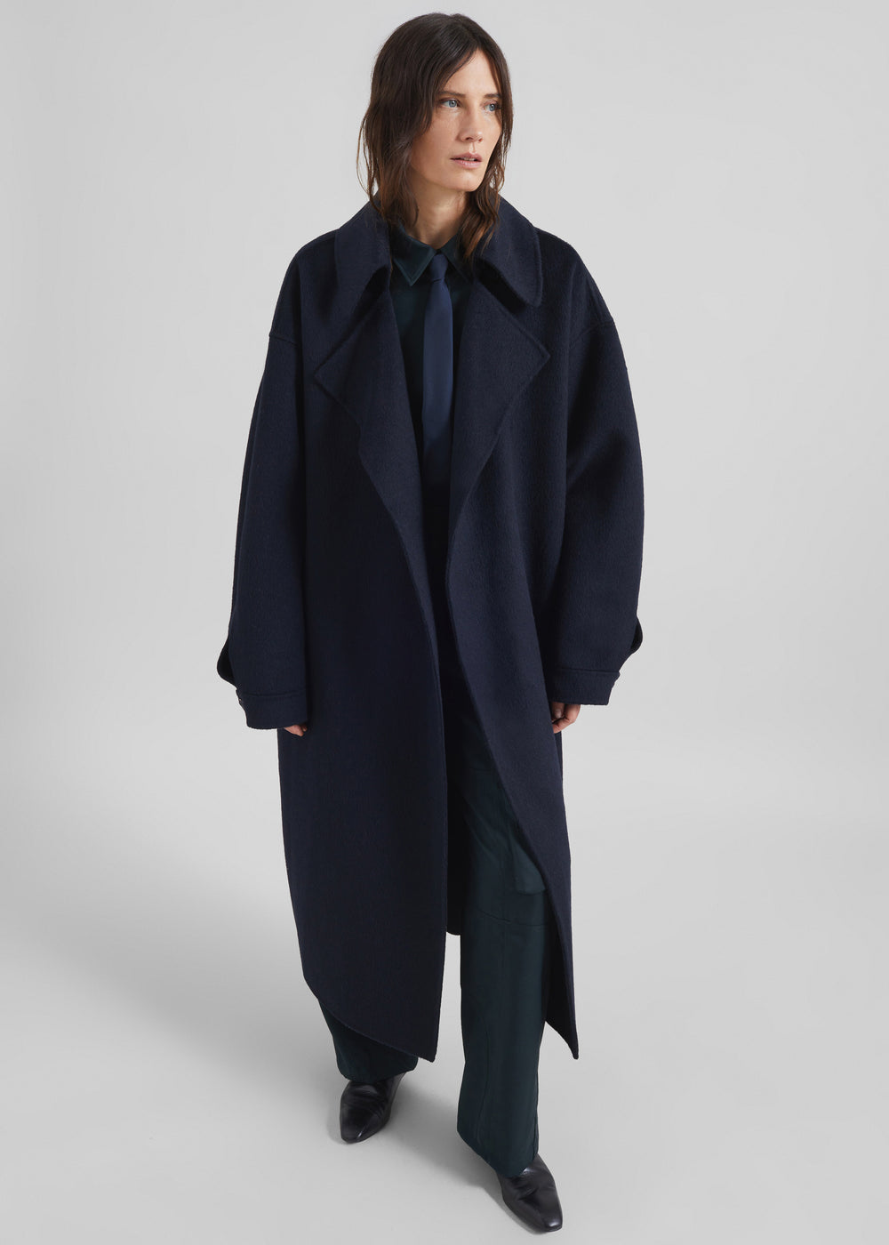 Issen Wool Trench Coat - Dark Navy