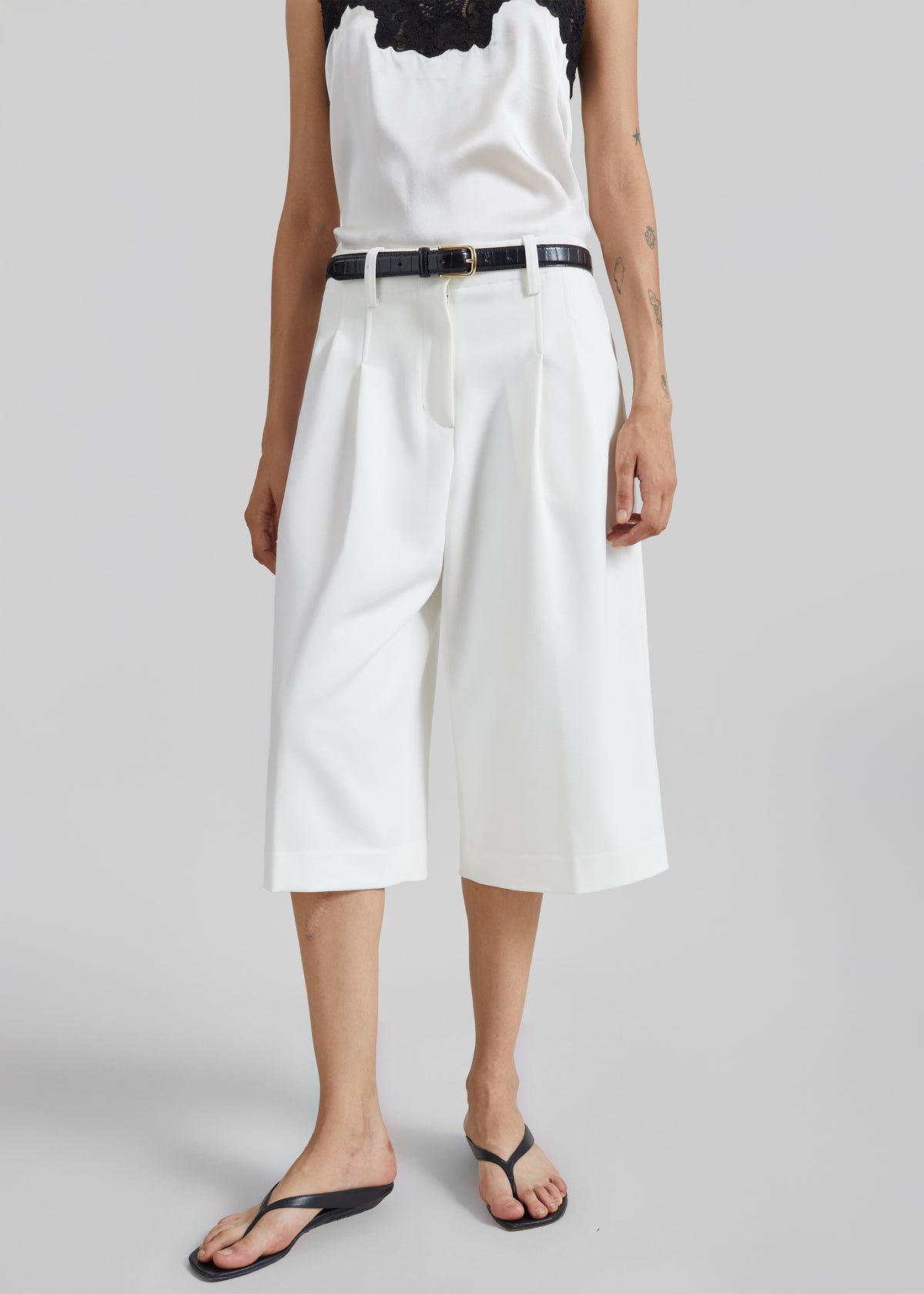 Jag Pleated Bermuda Shorts - White - 1