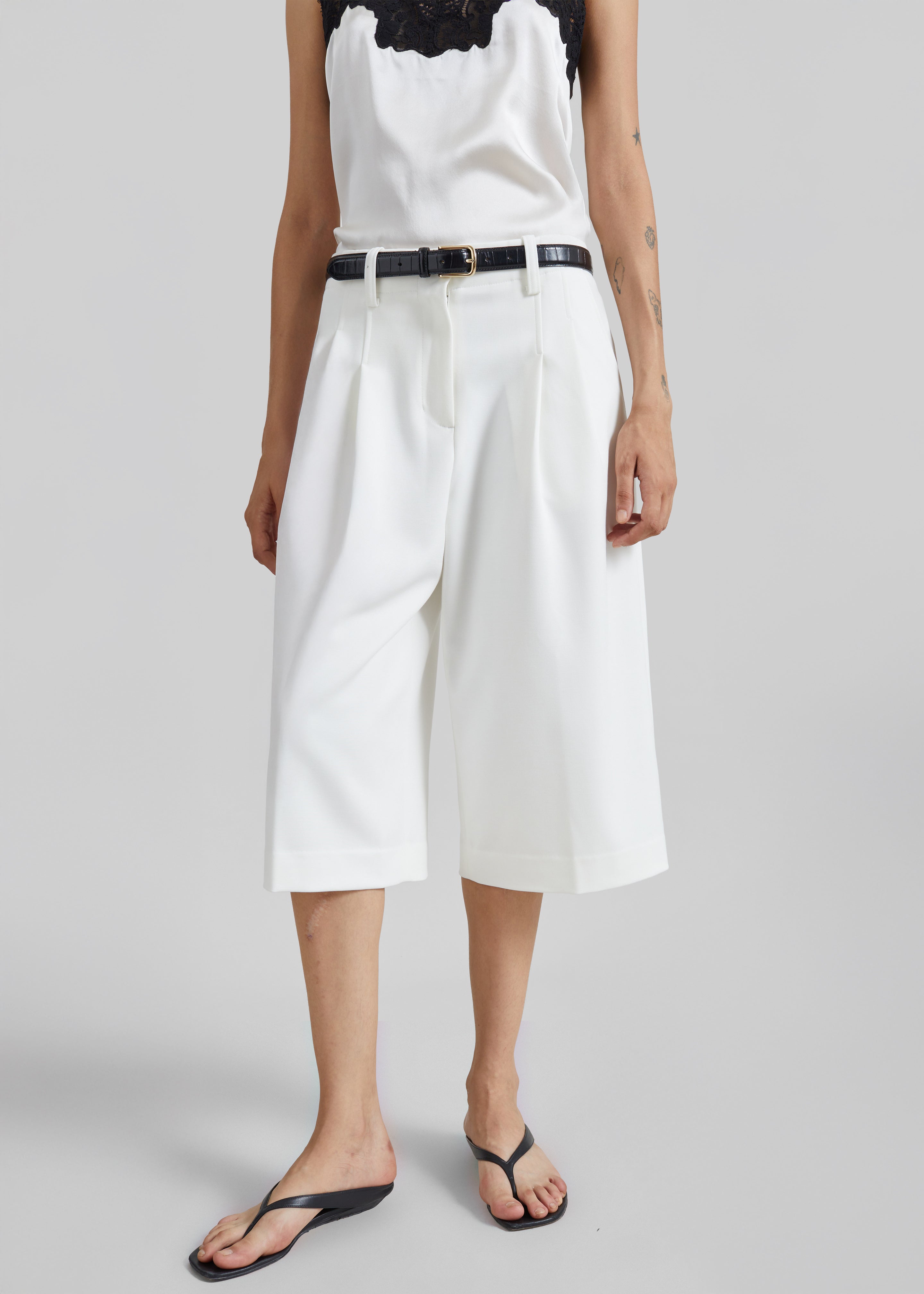 Jag Pleated Bermuda Shorts - White - 1