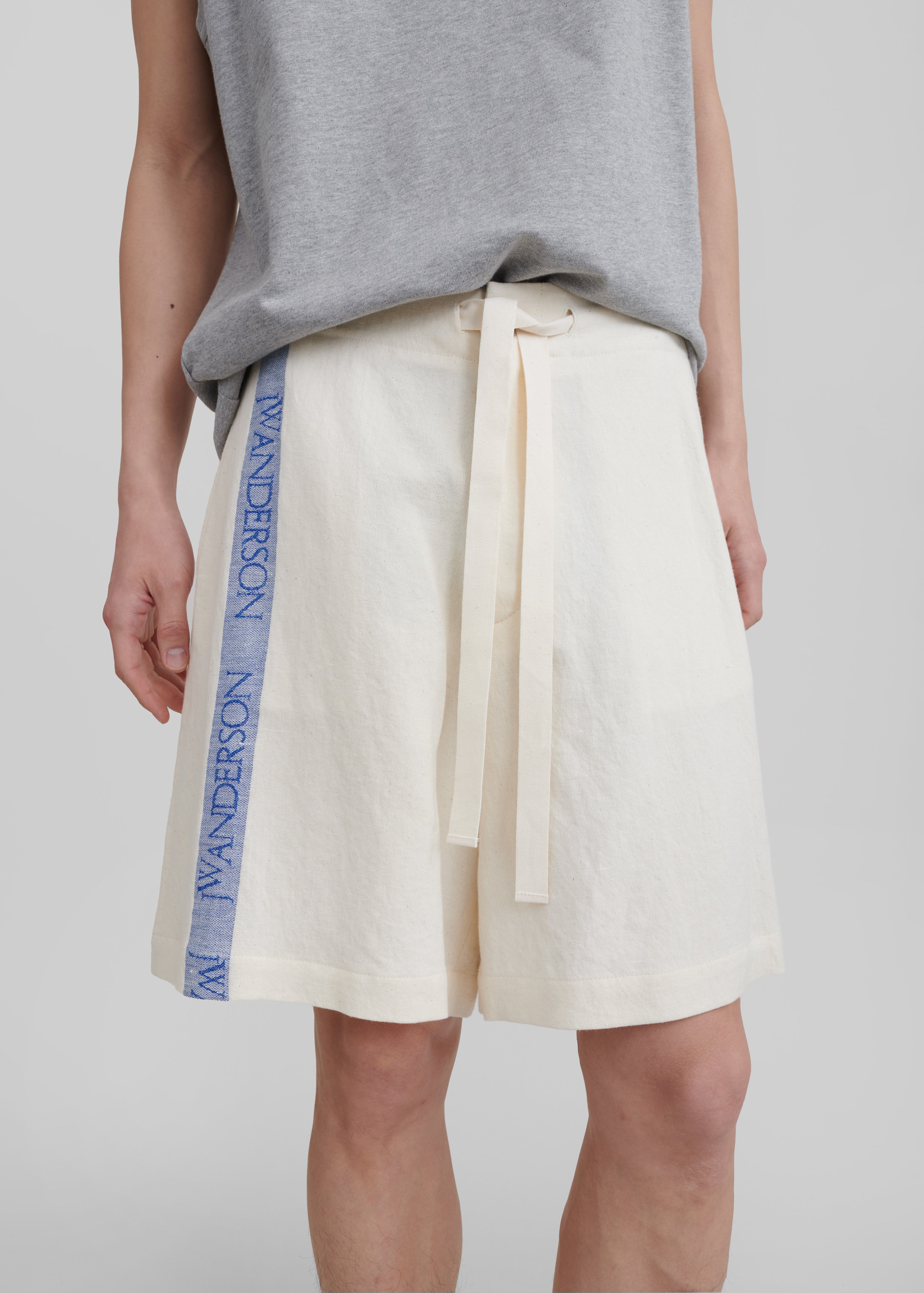 JW Anderson Wide Leg Shorts - Off White - 6