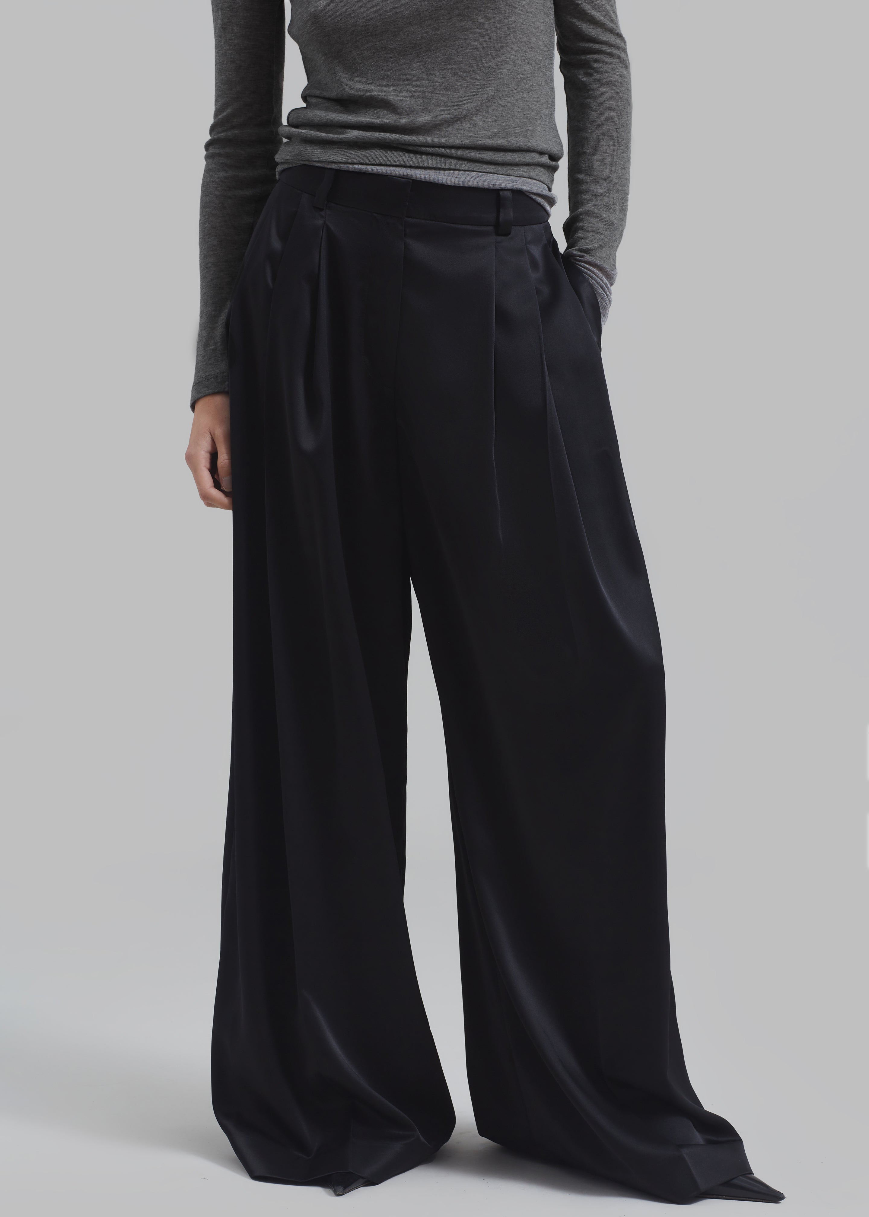 Elasticated Wide-leg Trousers - Wind Elastic Trousers in Mud Brown – HOPE  STHLM