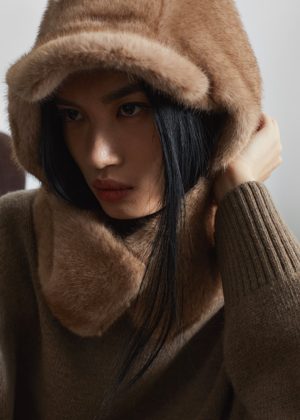 Kallio Faux Fur Hood - Light Brown - 5