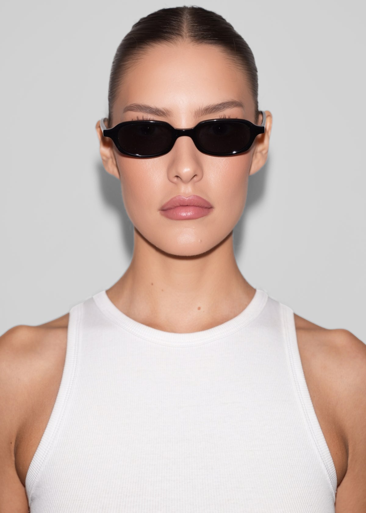 Karen Wazen Carolyn Sunglasses - Black - 4