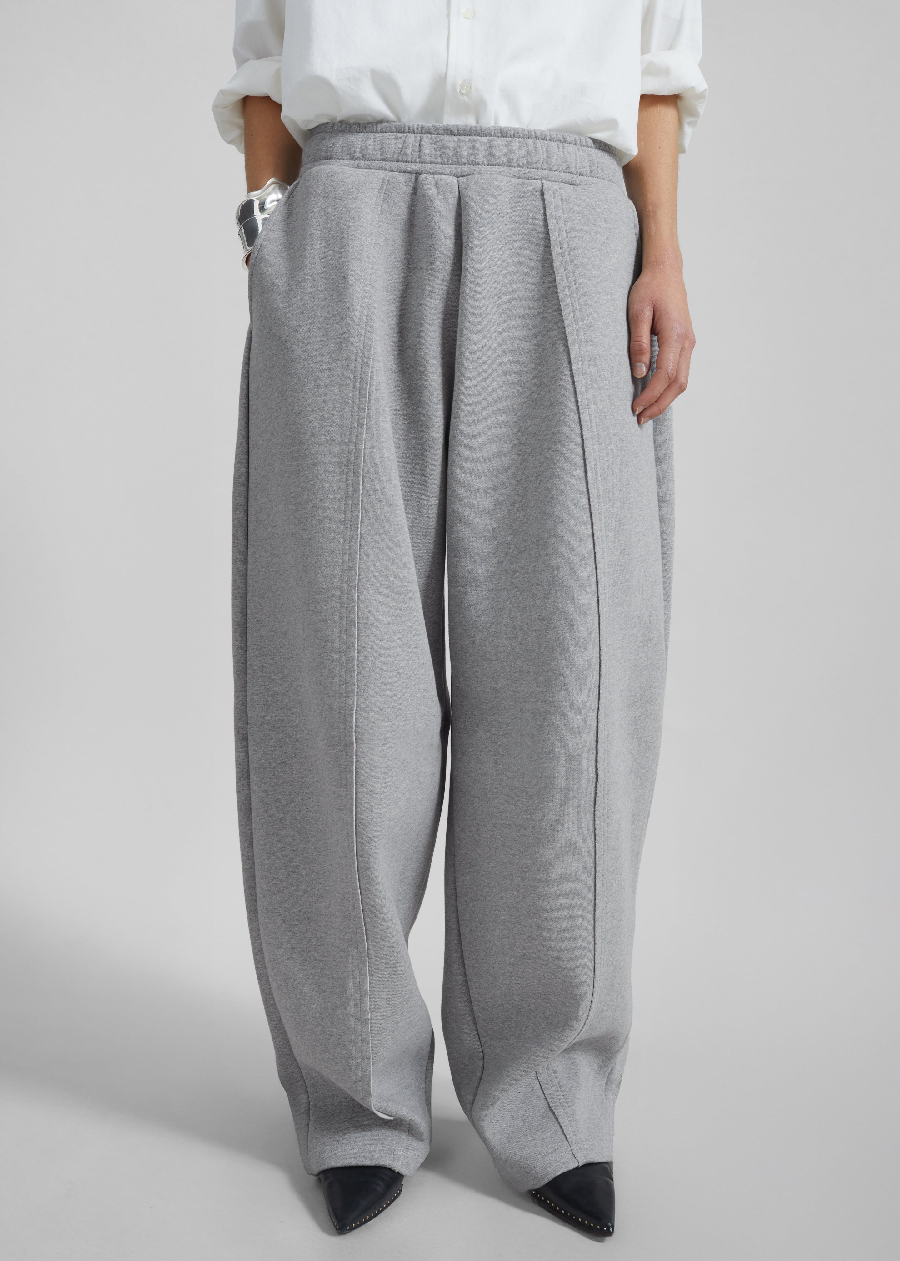 Keane Tapered Sweatpants - Grey – The Frankie Shop