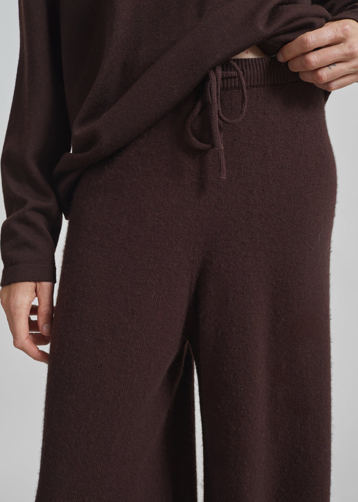 Kladno Knit Joggers - Brown - 4