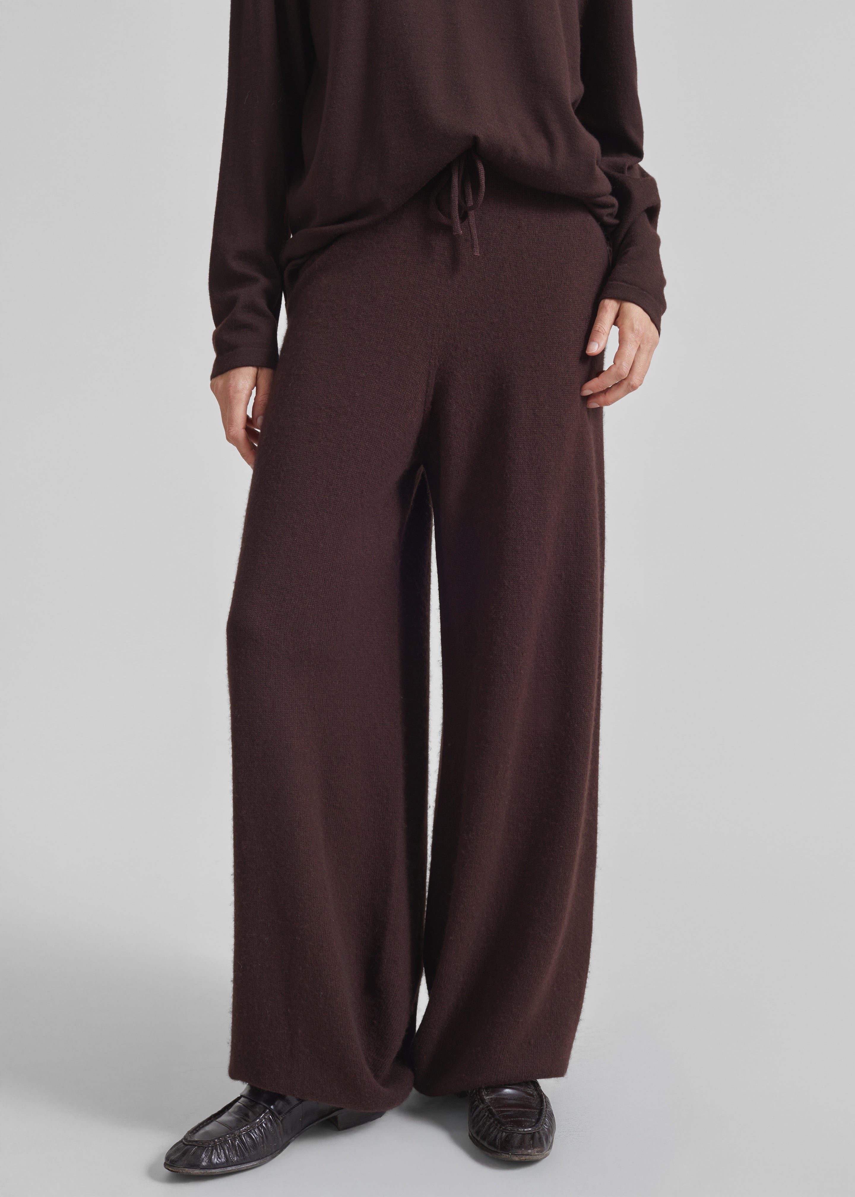 Kladno Knit Joggers - Brown - 2