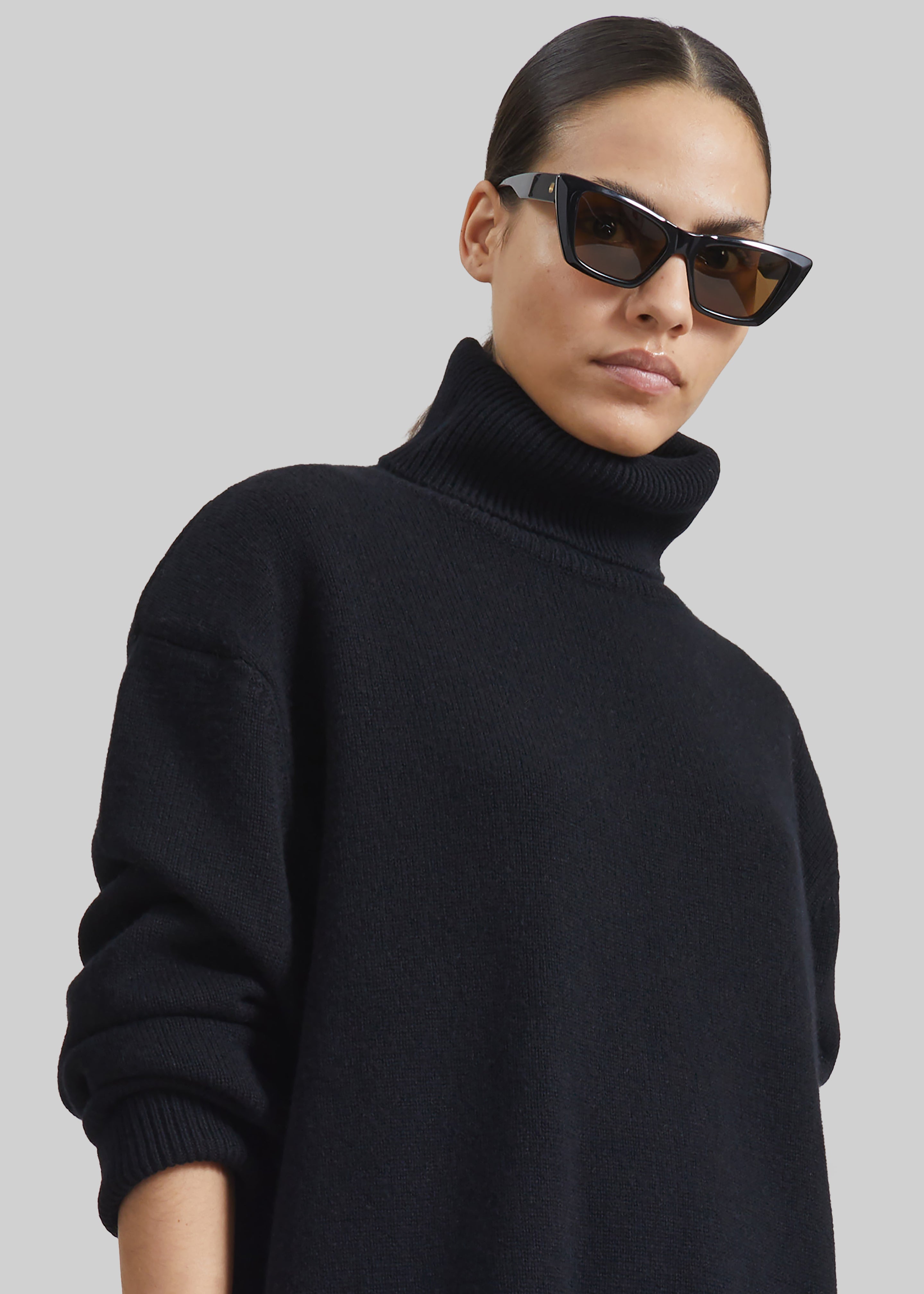 Koler Padded Knit Turtleneck - Black - 4