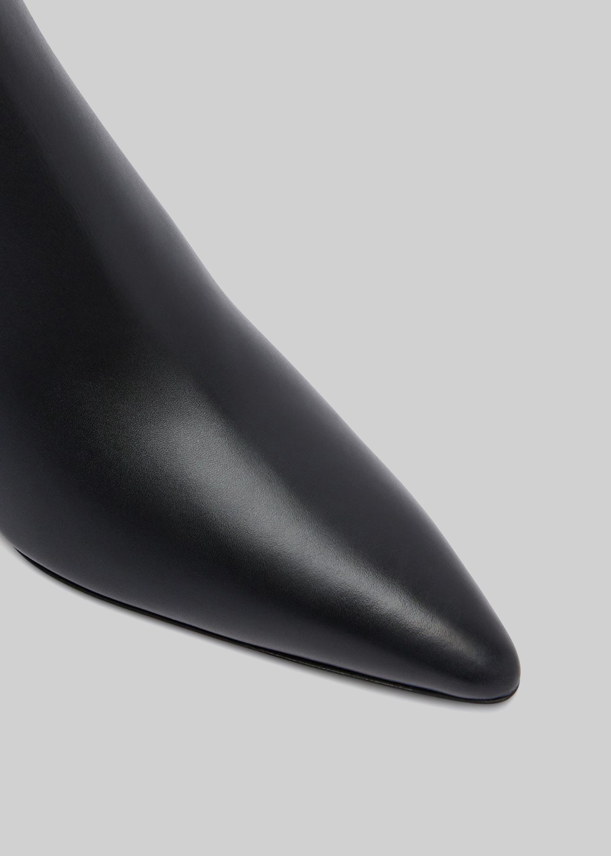 Le Monde Beryl Camille Chelsea Boots - Black