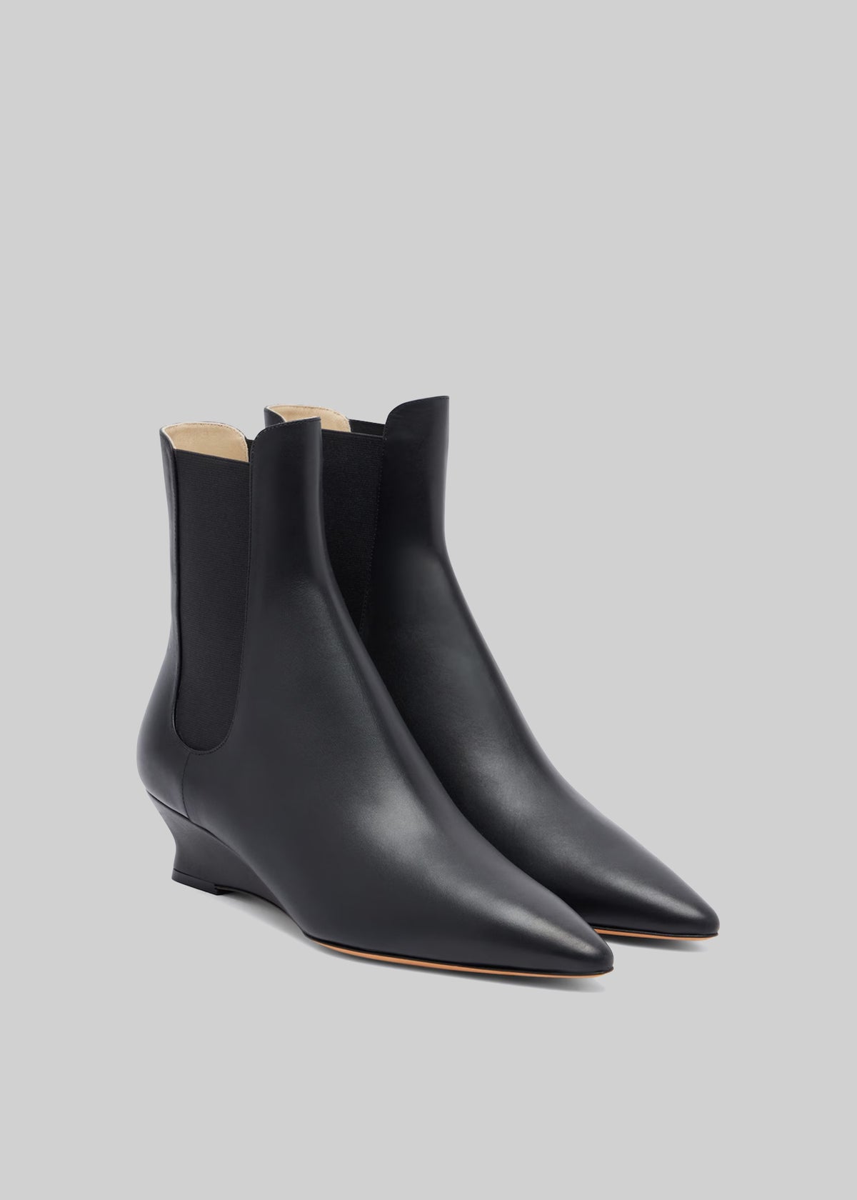 Le Monde Beryl Camille Chelsea Boots - Black