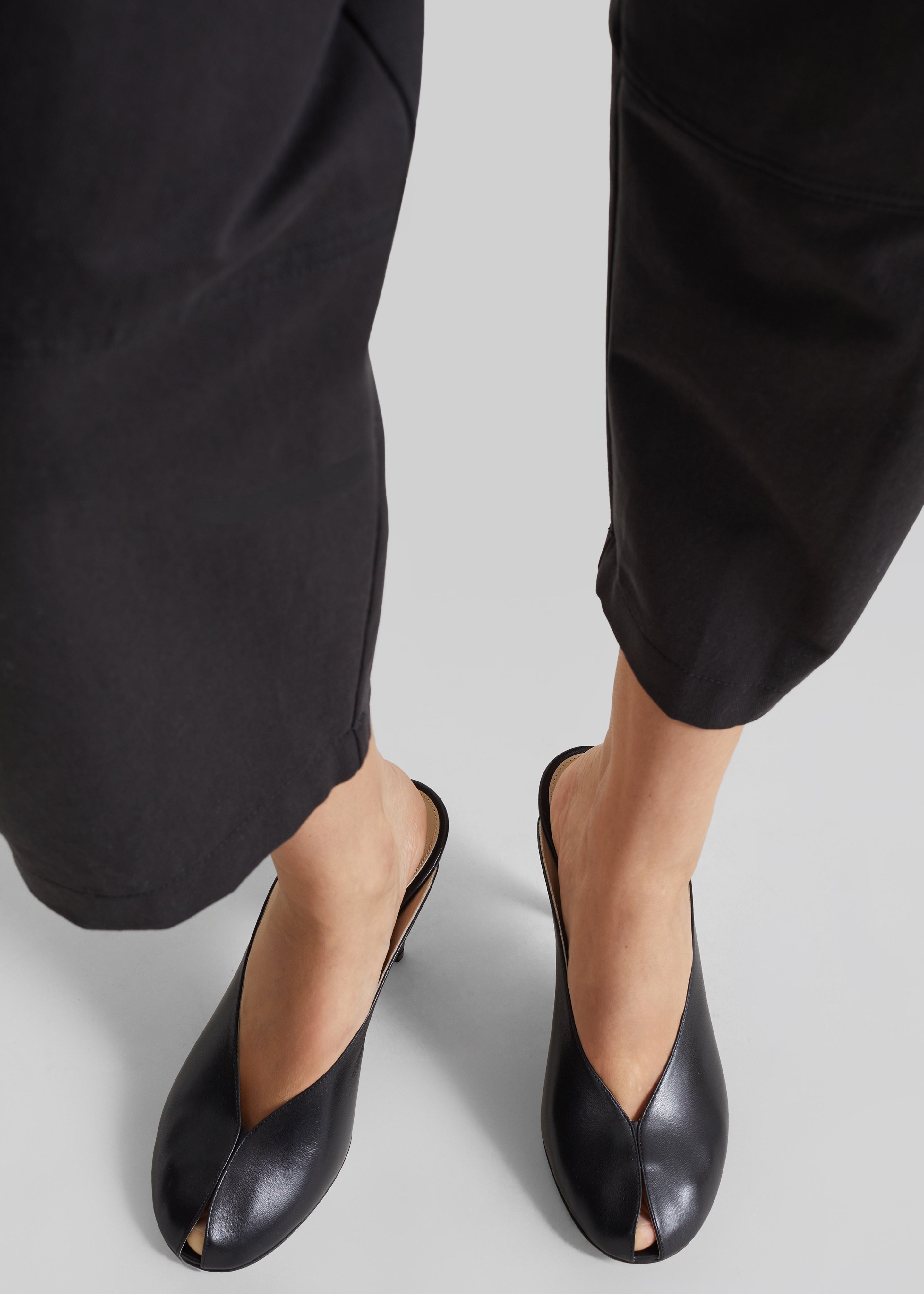 Le Monde Beryl Iris Mules - Black - 5