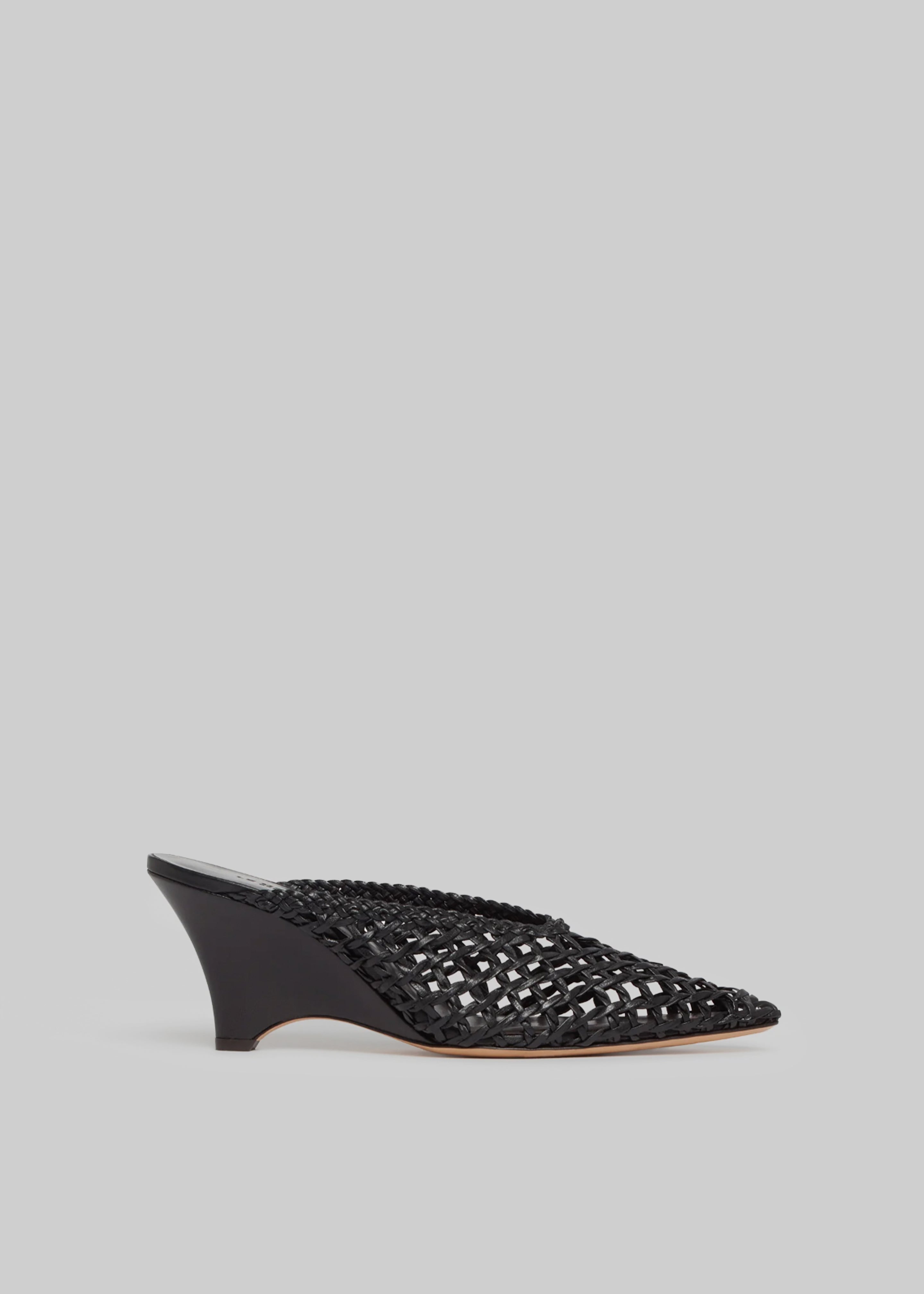 Le Monde Beryl Victoria Knotted Wedges - Black - 1