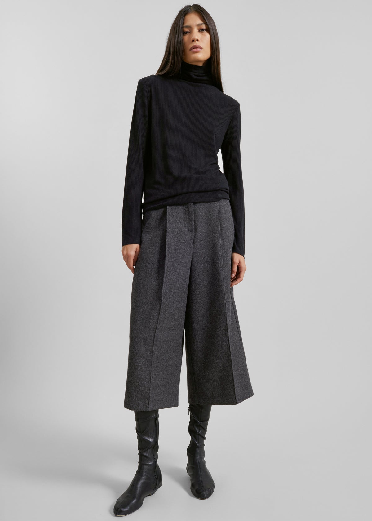 Leher Tailored Wool Culottes - Charcoal - 3