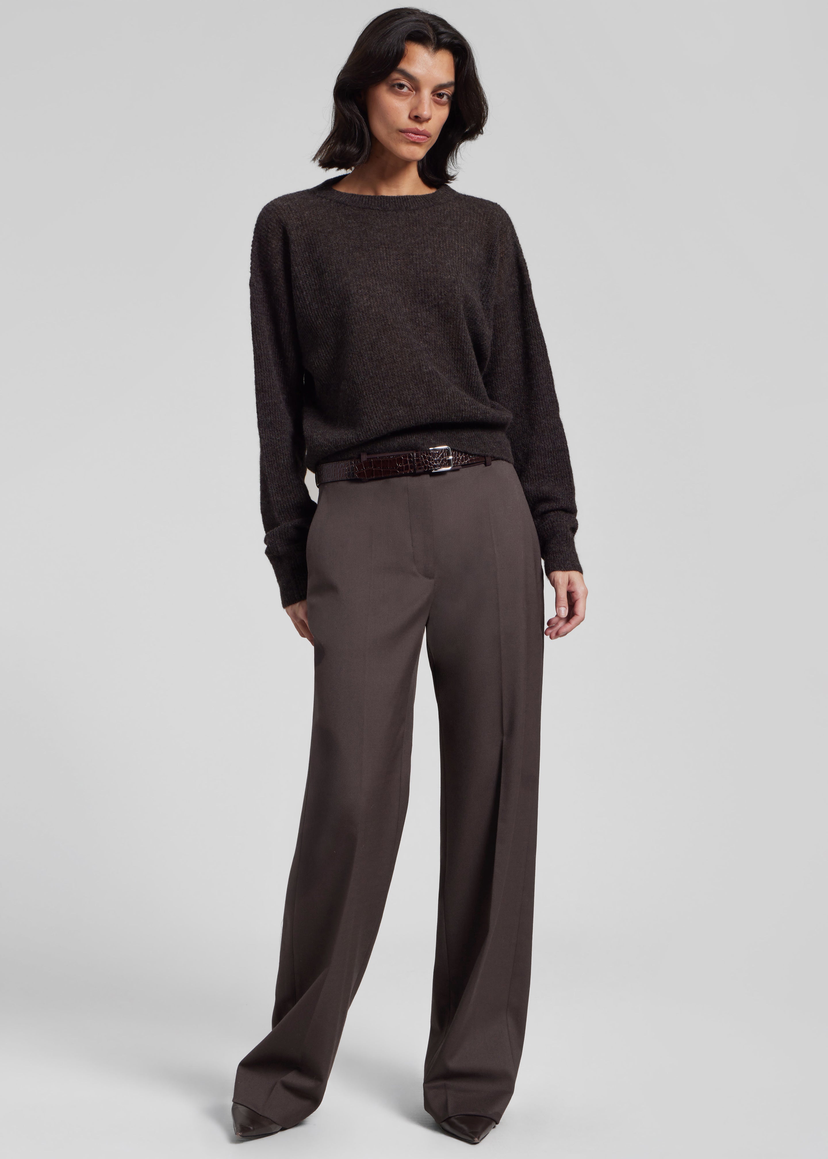 Lenora Straight Trousers - Brown – The Frankie Shop