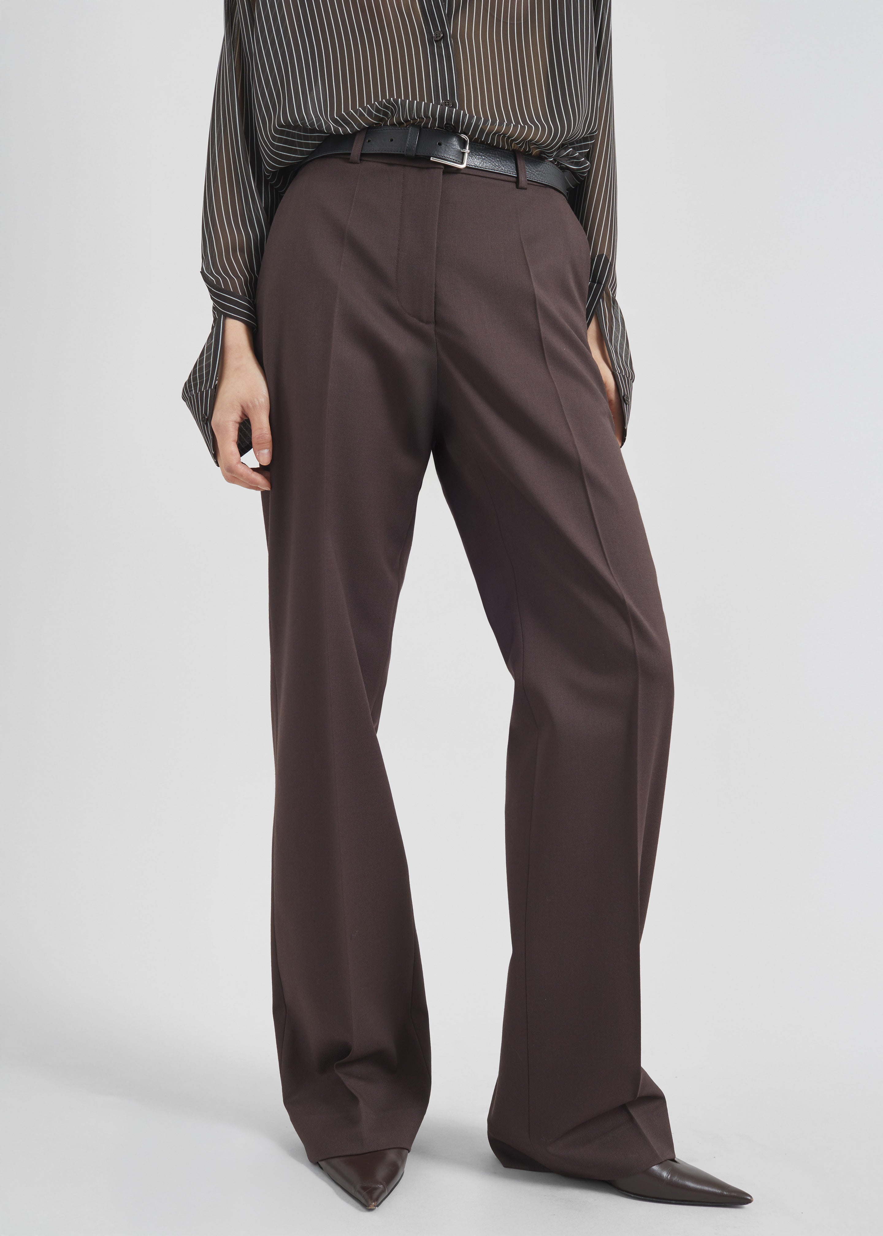 Lenora Straight Trousers - Brown – The Frankie Shop