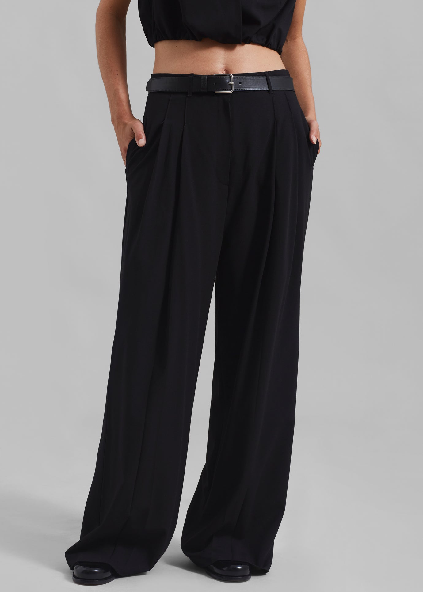 Lilly Pleated Trousers - Black - 1