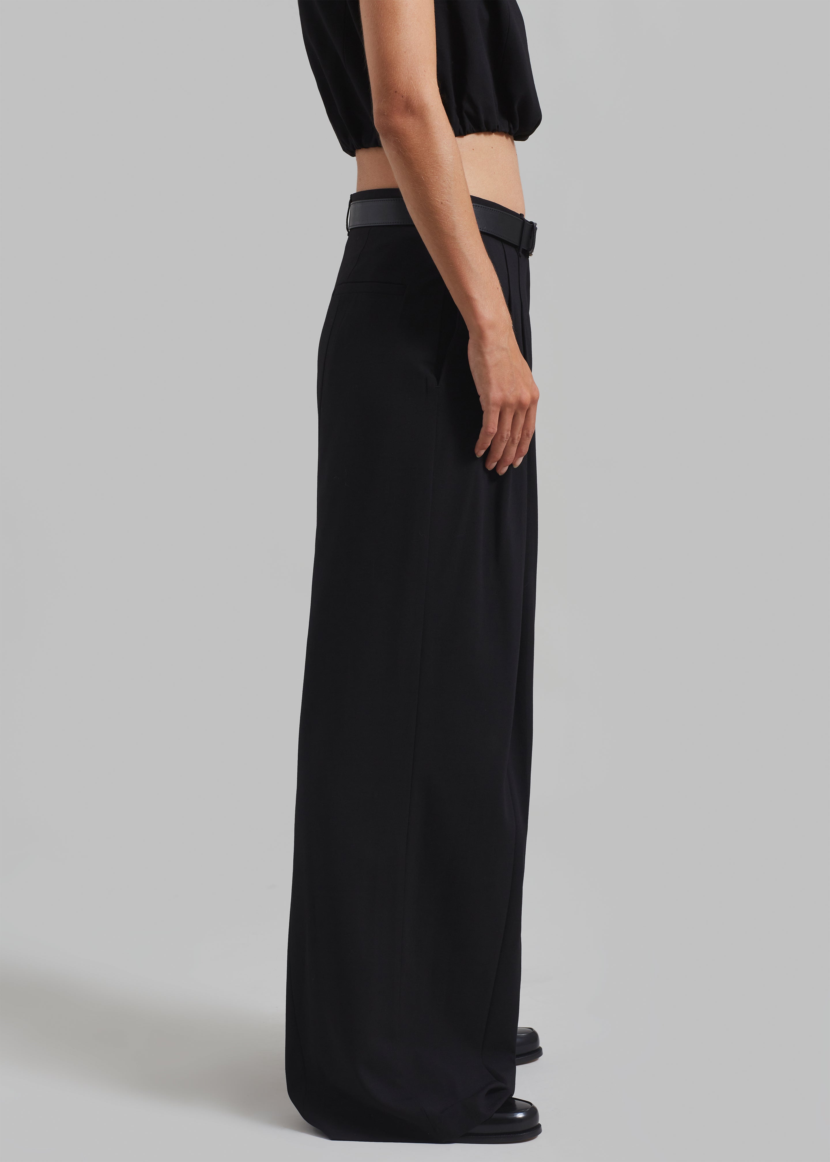 Lilly Pleated Trousers - Black – The Frankie Shop