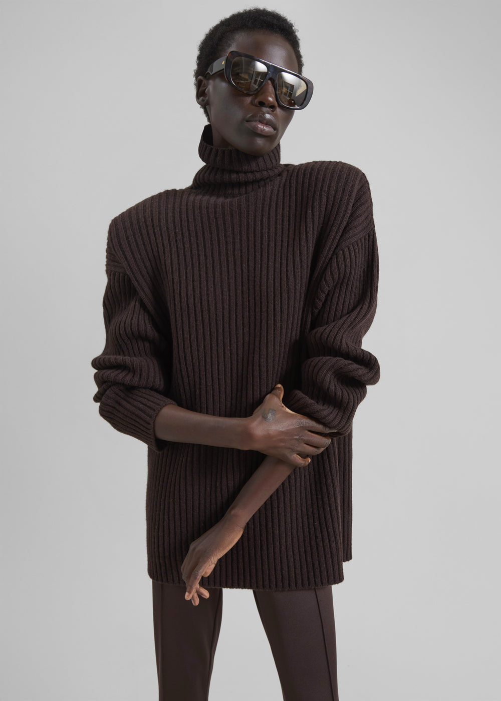 Lindall Turtleneck Sweater - Brown - 1