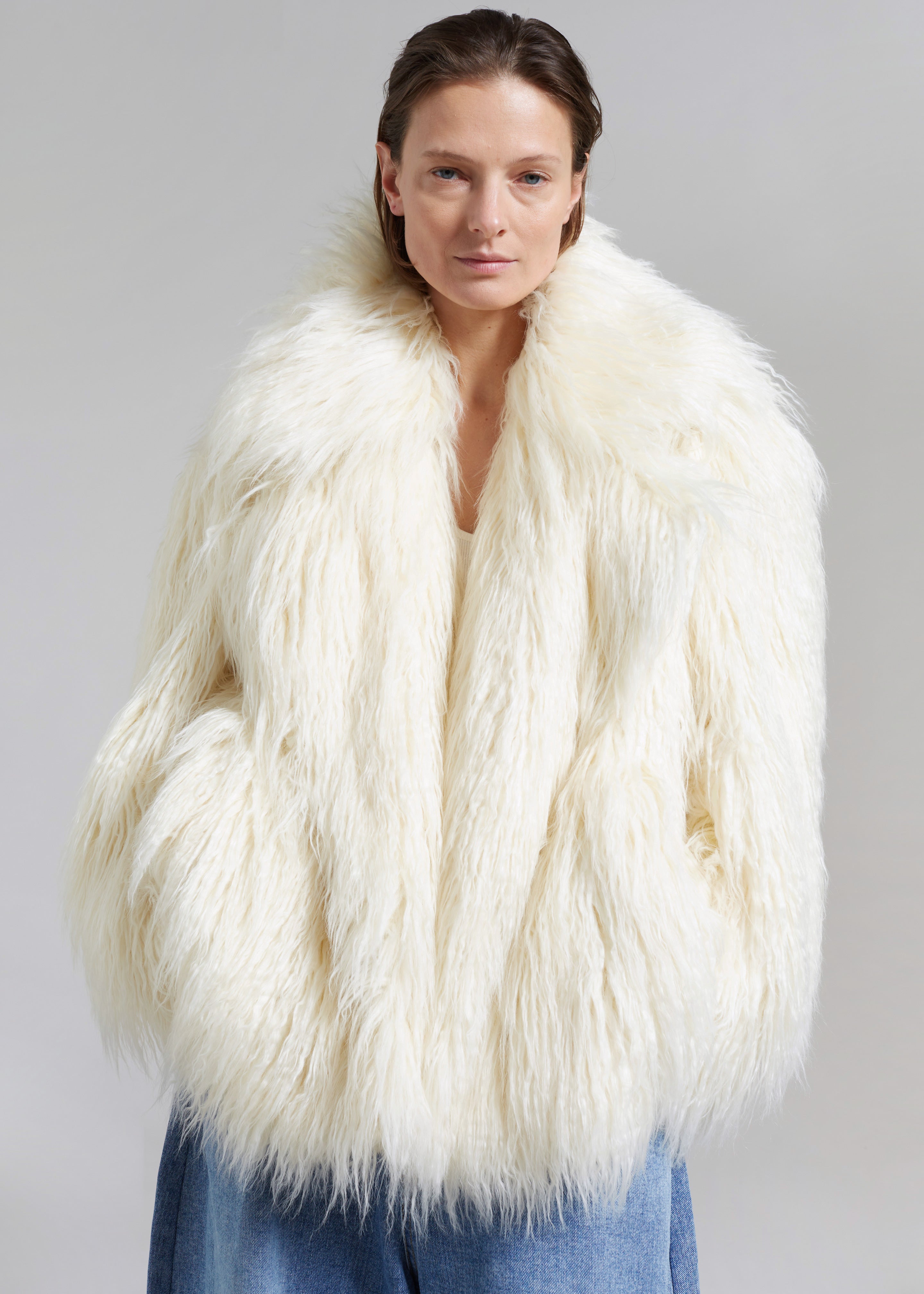 Liza Short Faux Fur Coat - Off White - 1
