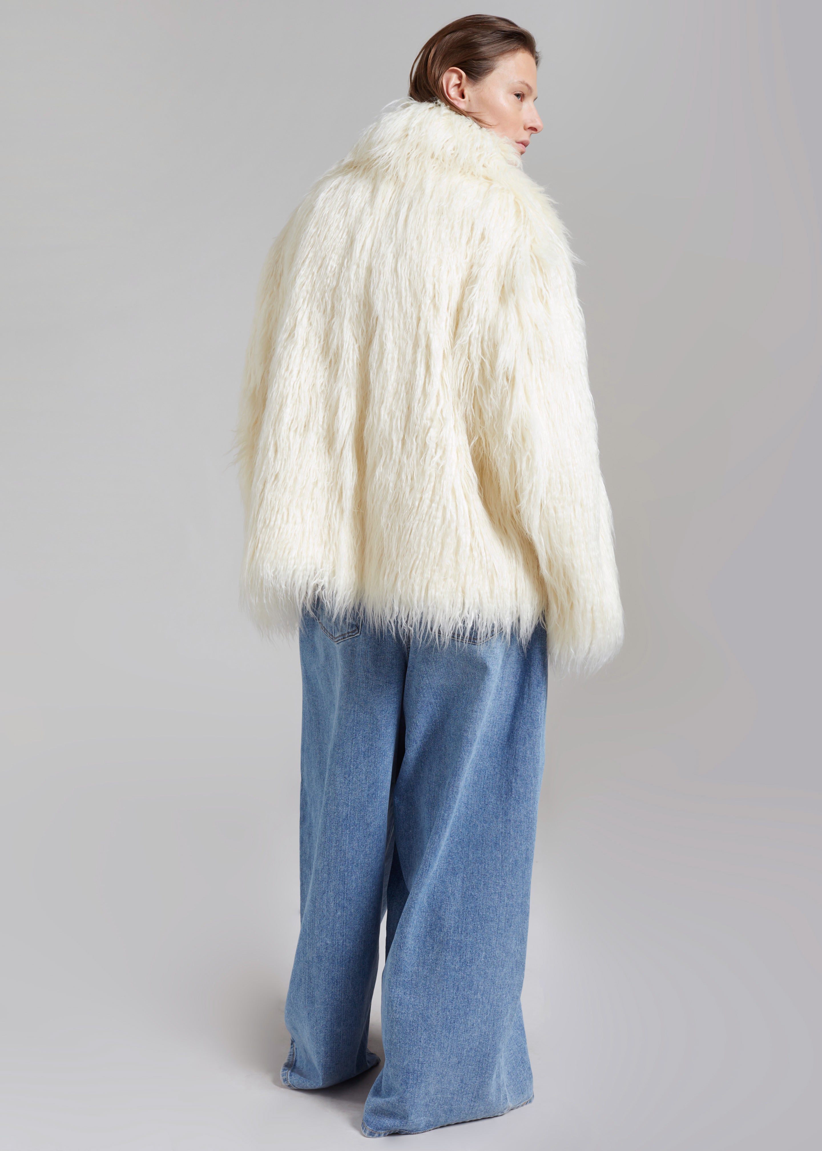 Liza Short Faux Fur Coat - Off White - 8