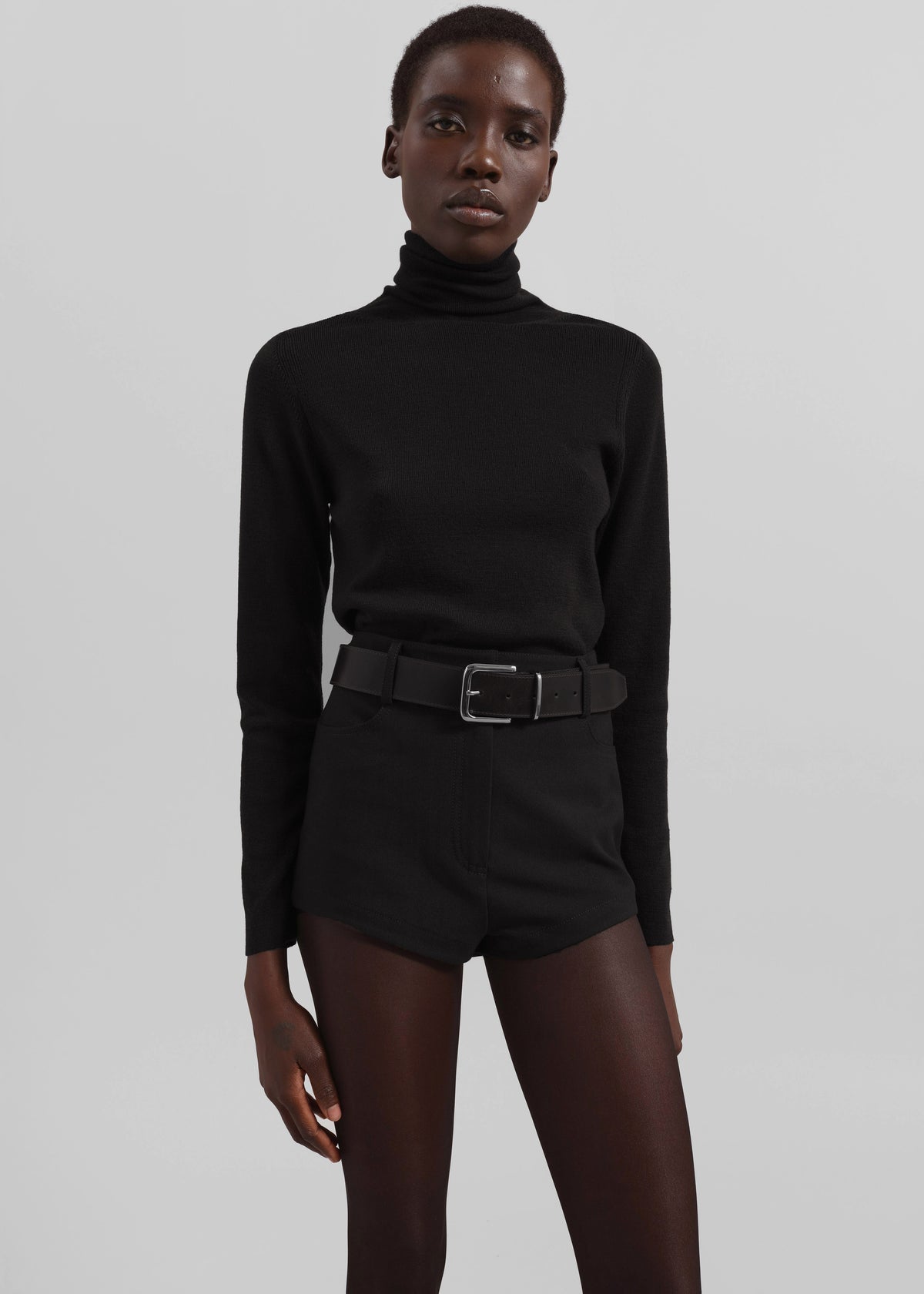 Loen Hot Pants - Black - 7