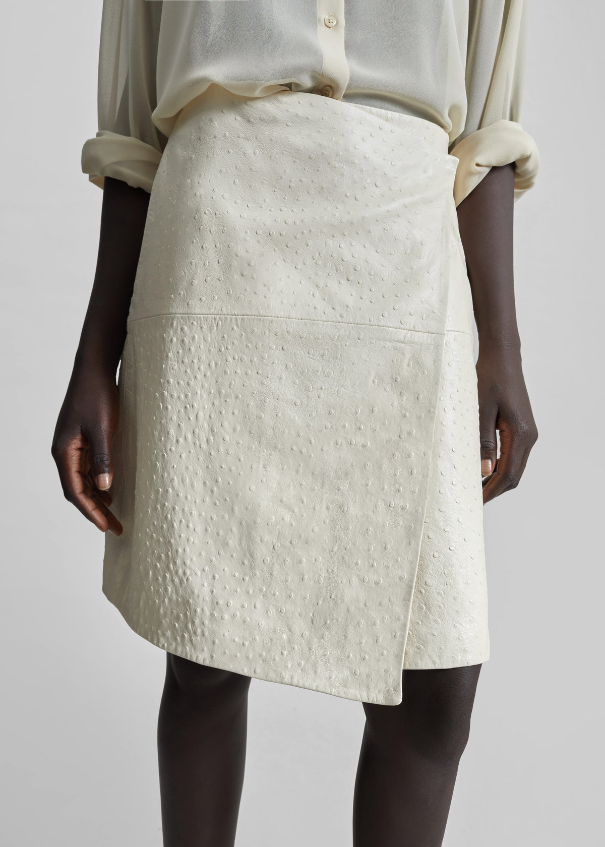 Loulou De Saison Gora Ostrich-Effect Leather Wrap Skirt  - Ivory - 3