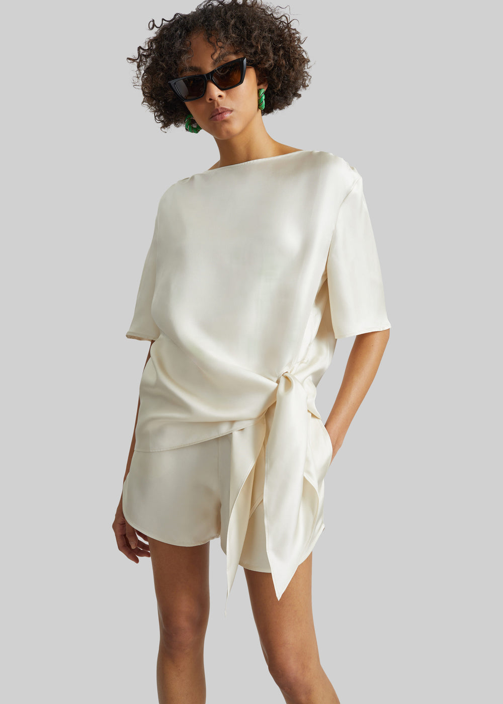 Loulou De Saison Mano Asymmetric Silk Top - Ivory