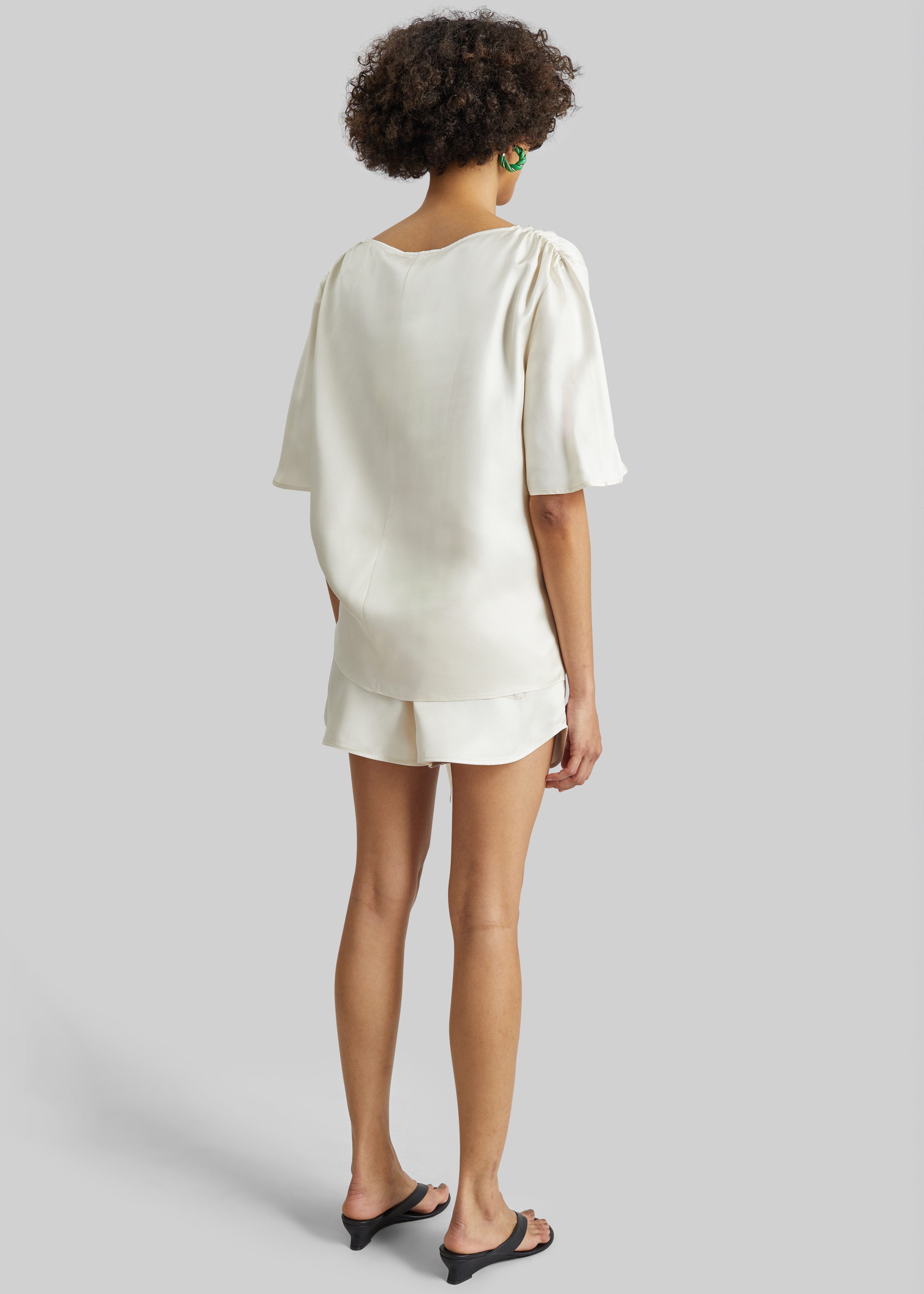 Loulou de Saison Mano Asymmetric Silk Top - Ivory - 6