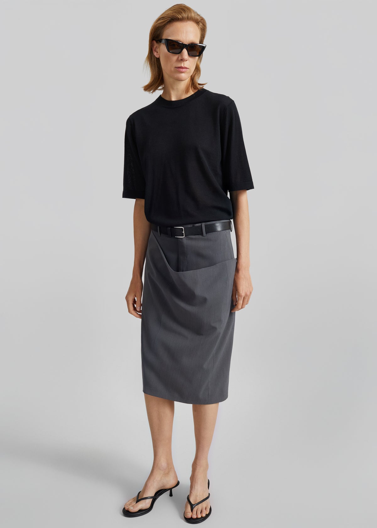 Loulou de Saison Nala Short-Sleeve Fluid Cashmere Top - Black - 5