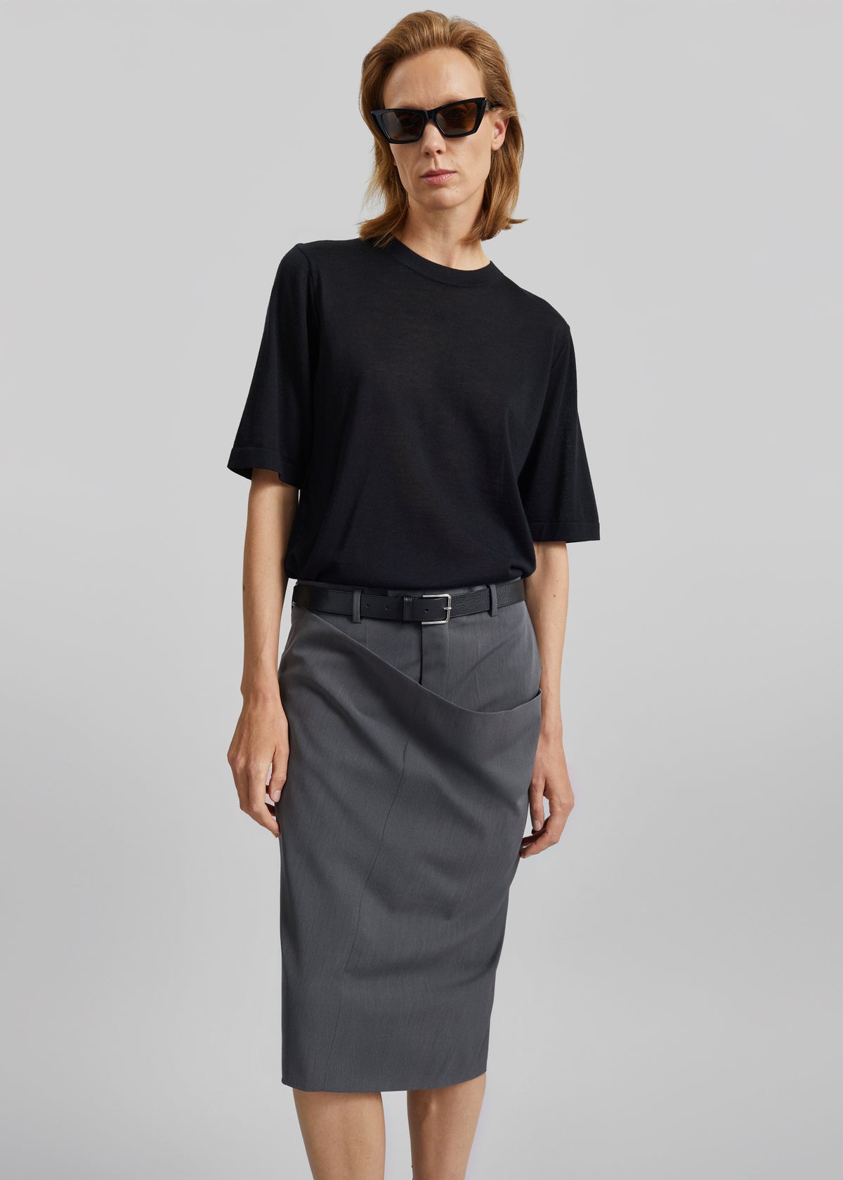 Loulou de Saison Nala Short-Sleeve Fluid Cashmere Top - Black - 4