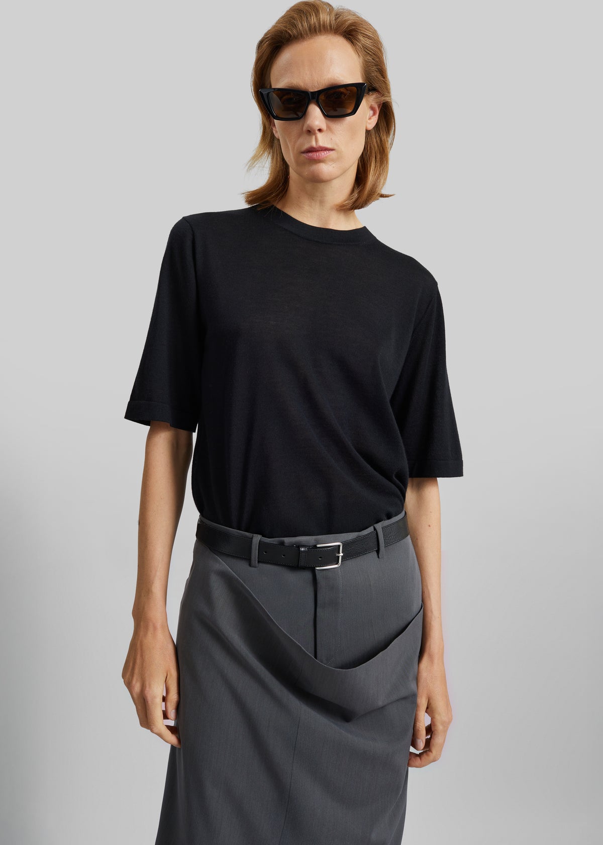 Loulou de Saison Nala Short-Sleeve Fluid Cashmere Top - Black - 3