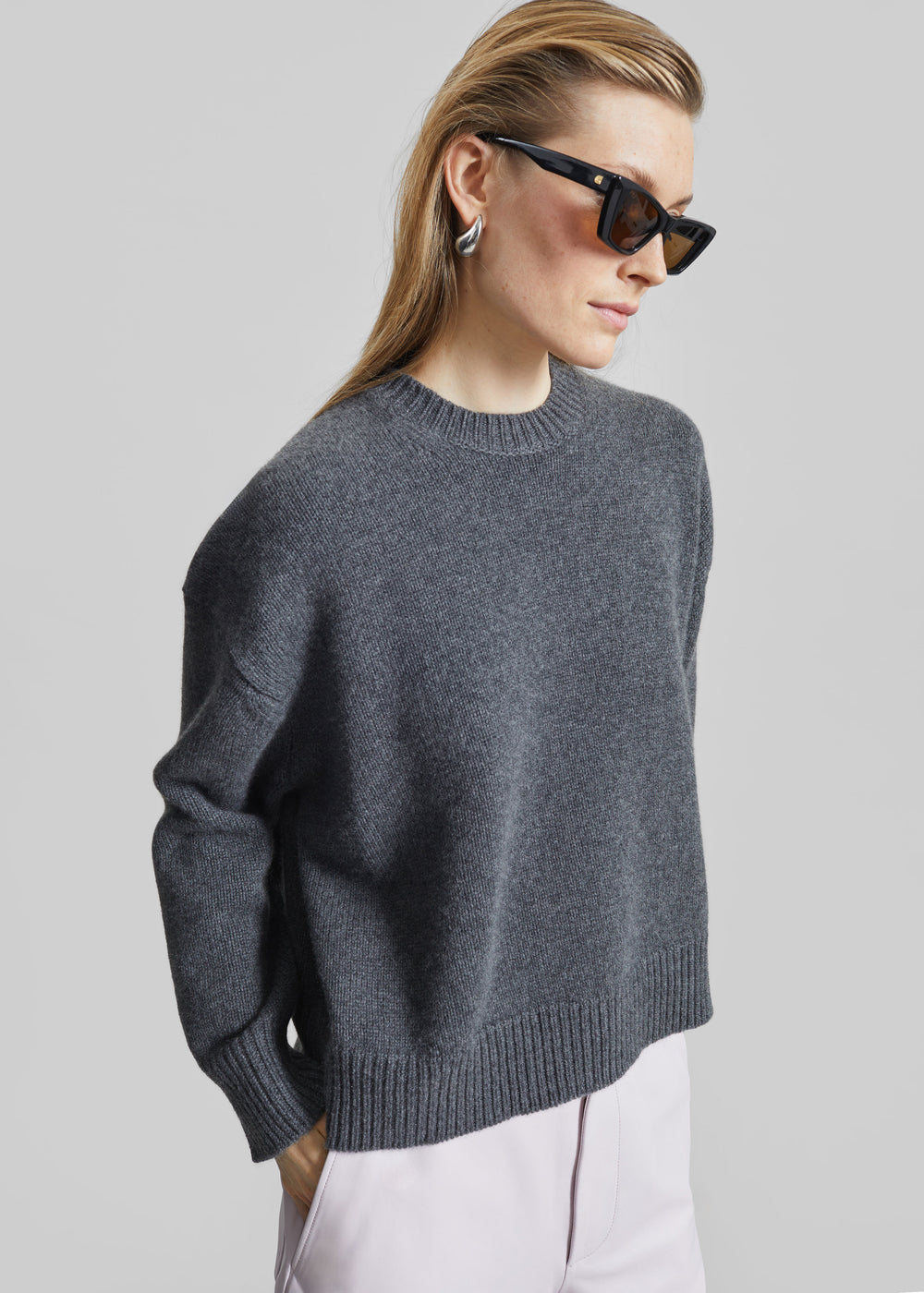 Loulou de Saison Pia Oversized Cashmere Sweater - Anthracite Melange