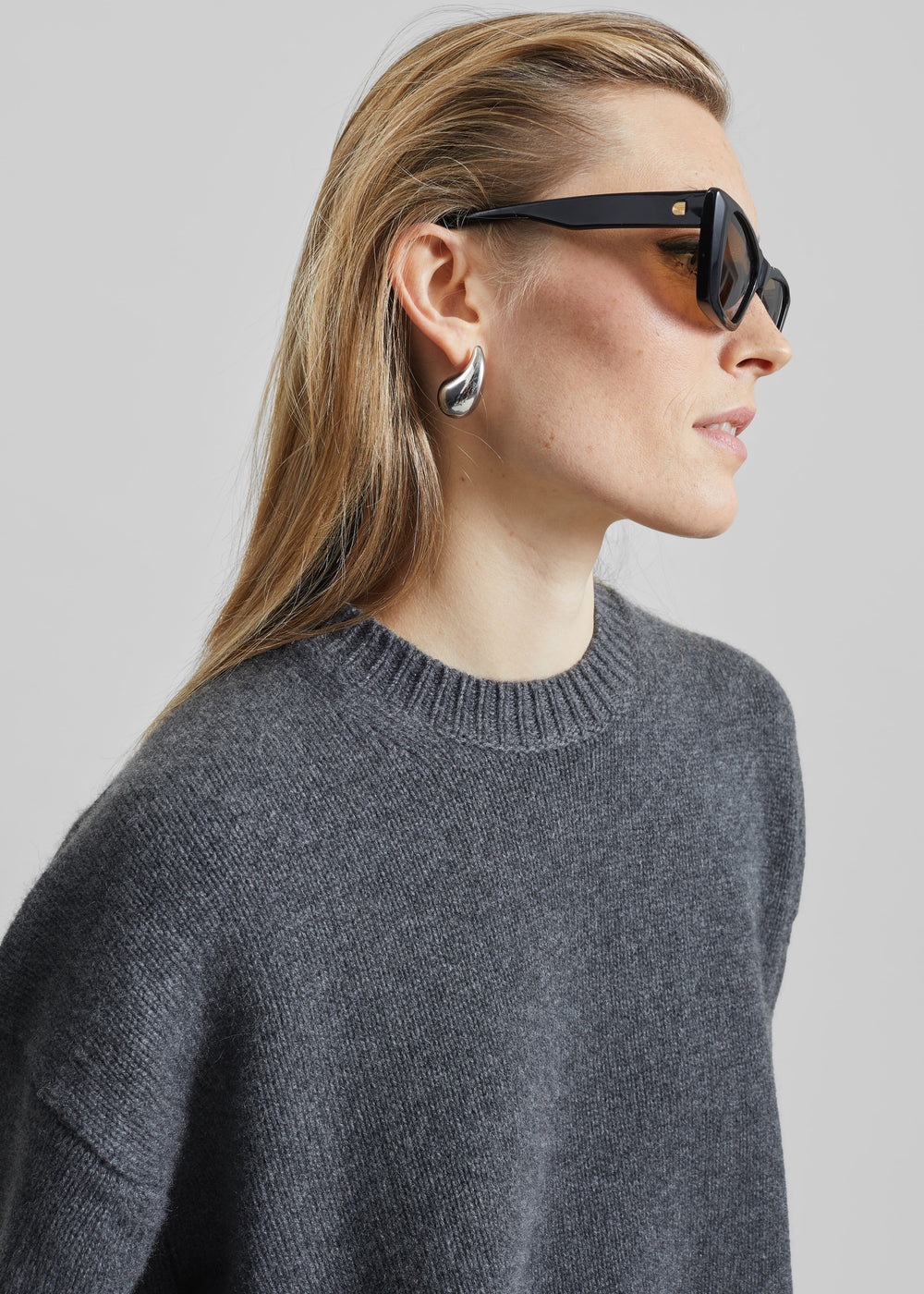 Loulou de Saison Pia Oversized Cashmere Sweater - Anthracite Melange - 1